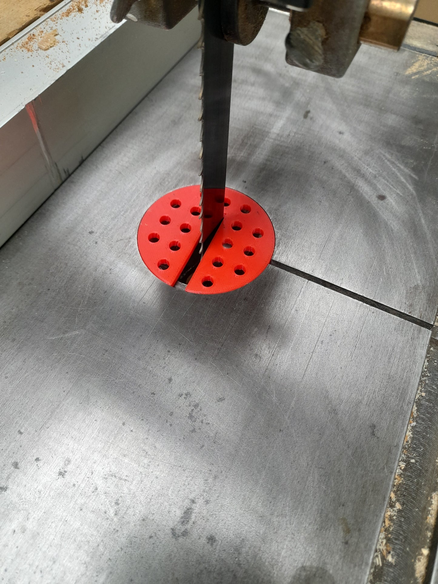 2x TOOLAX insert for Bandsaw Europac 4300