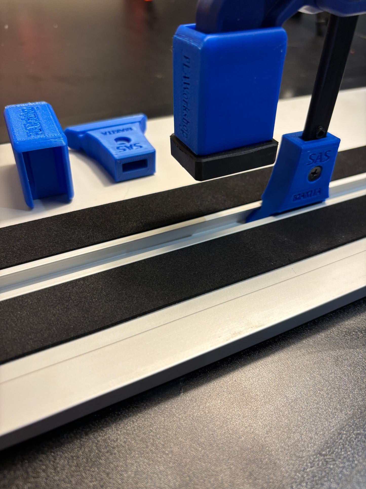 Irwin Quick Grip Clamp Adaptor to fit Makita Guide Rail with Riser block- Works with the thinnest of materials - Pair 2x