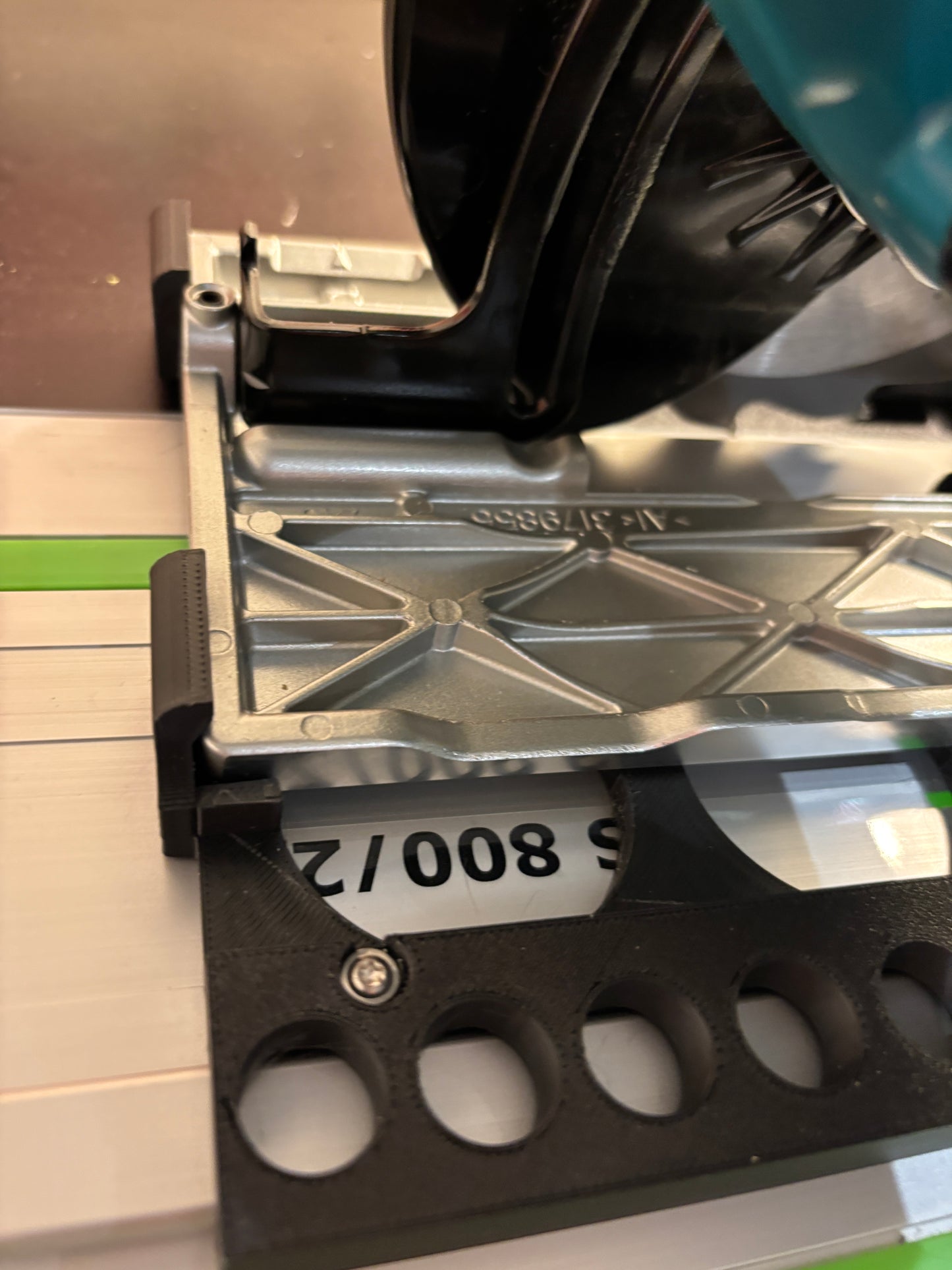 Makita DSS610 / DSS611 Adaptor base / Skid plate for Circular Saw to fit Festool Guide rail