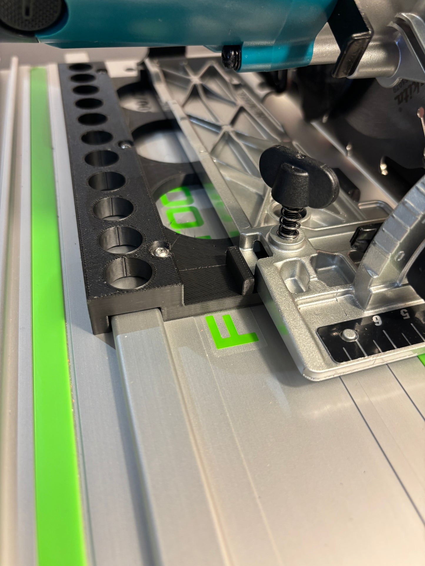 Makita DSS610 / DSS611 Adaptor base / Skid plate for Circular Saw to fit Festool Guide rail