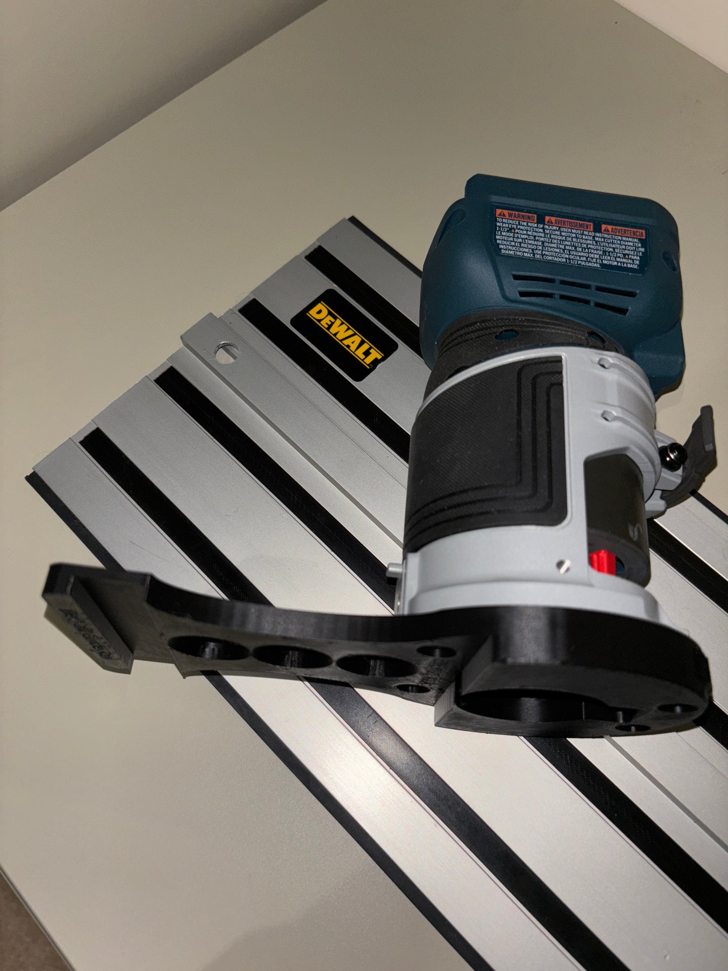 Bosch GKF 18V-25 Trim Router Plunge Base Guide Rail Adapter to Dewalt Track / Guide Rail