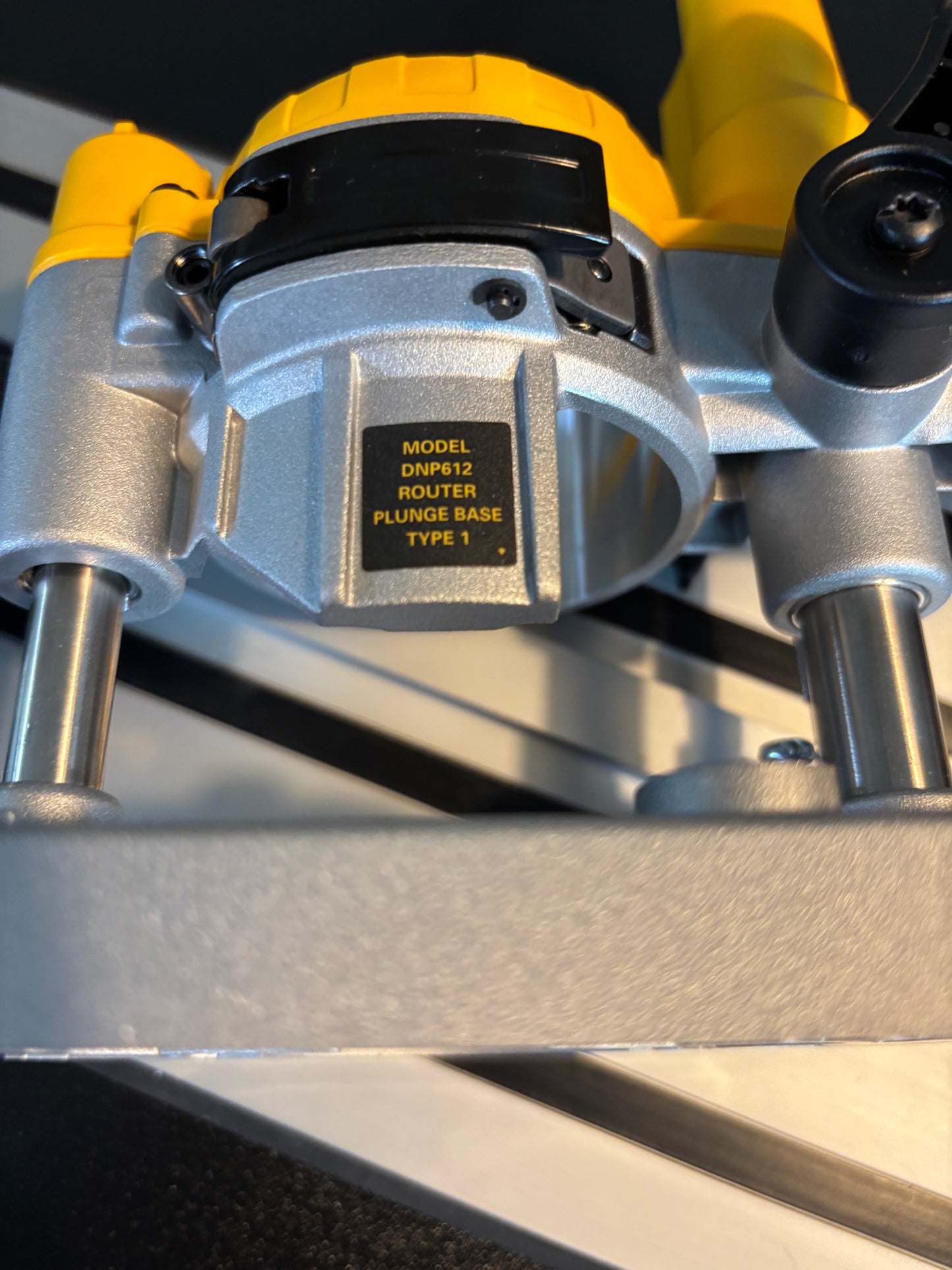 Dewalt DNP612 Router Plunge Base Adaptor for Guide Rail to fit Dewalt Guide Track/Rail