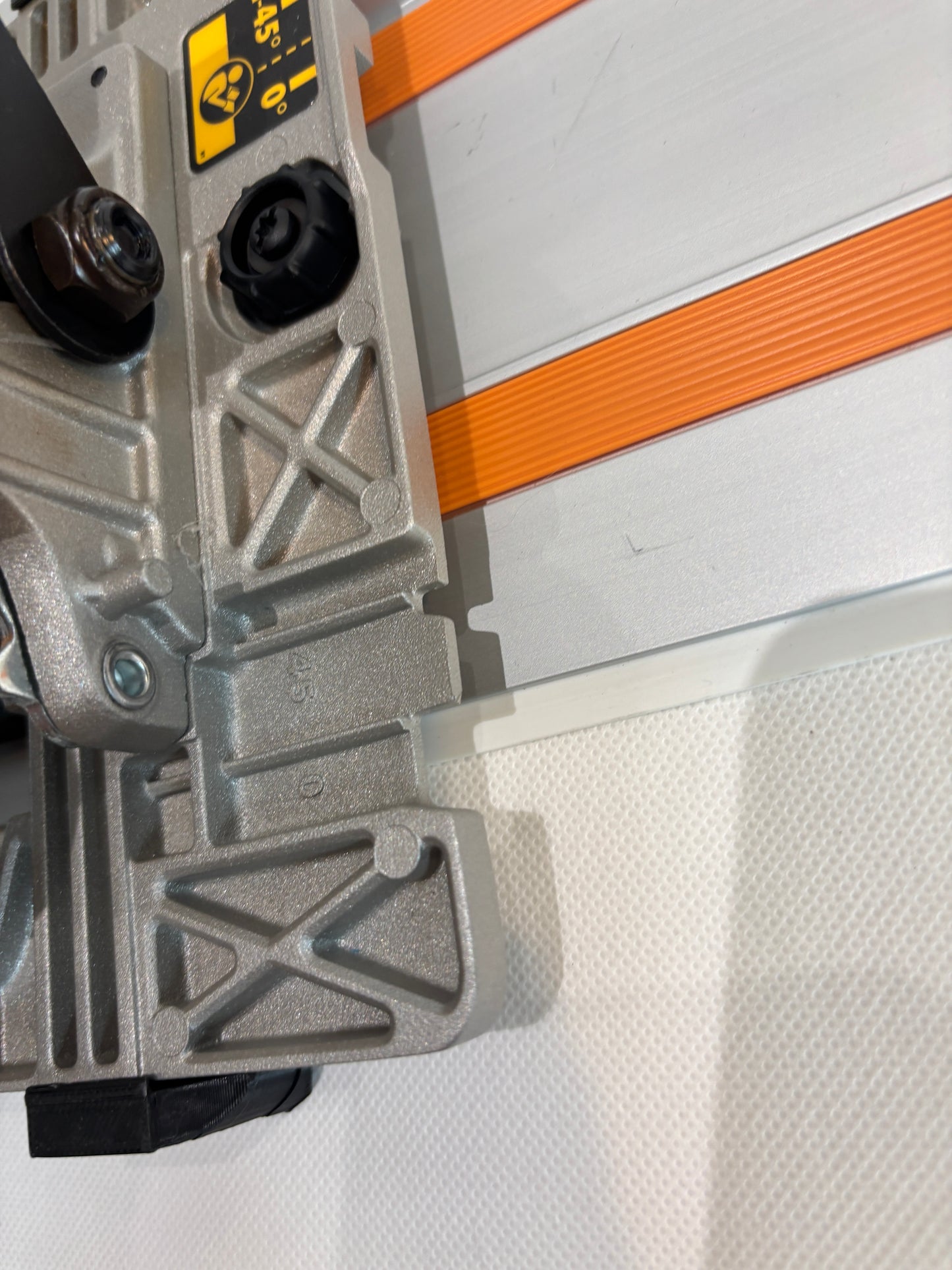 Dewalt DCS572 Adaptor base / Skid plate / Shoe for Circular Saw compatible with Evolution Guide rail