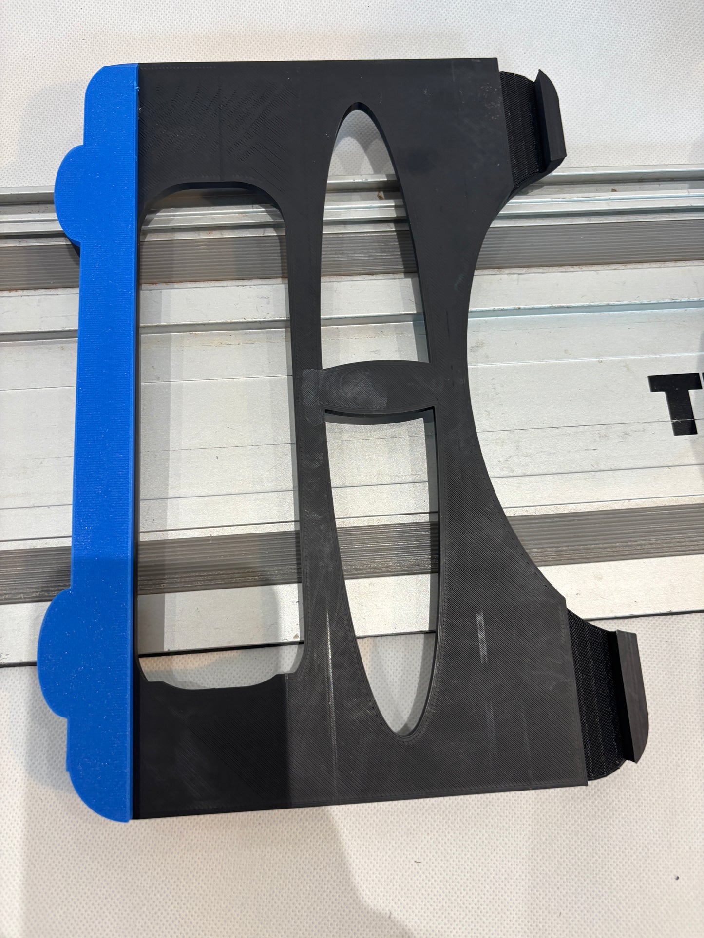 TOOLAX Adaptor Base / Skid plate compatible with Makita DHS660 / XSH04 Circular saw to fit Titan Guide Rail