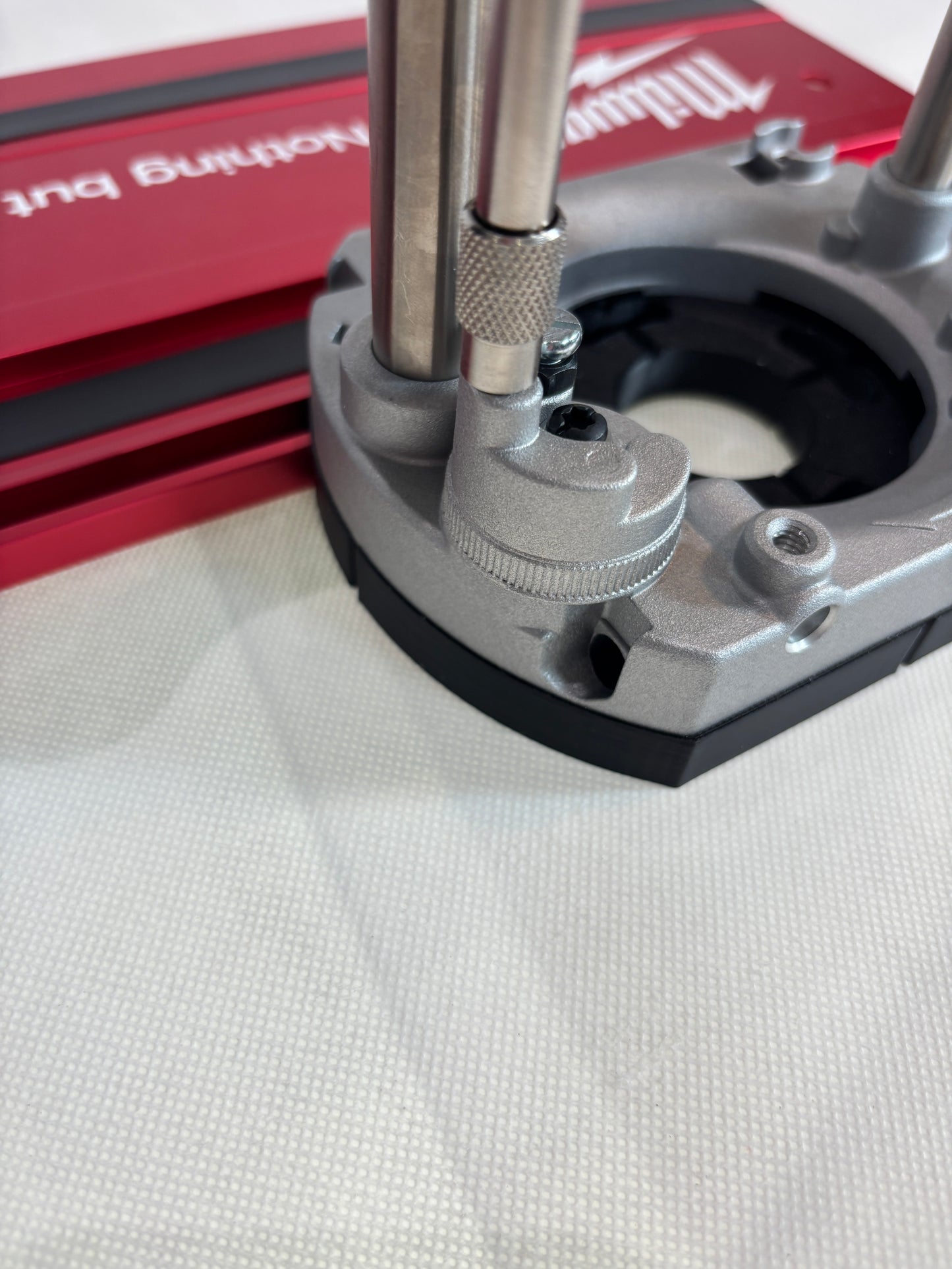 TOOLAX Adaptor to fit Milwaukee Guide rail for Dewalt Routers: D26203, D26204 & DCW604