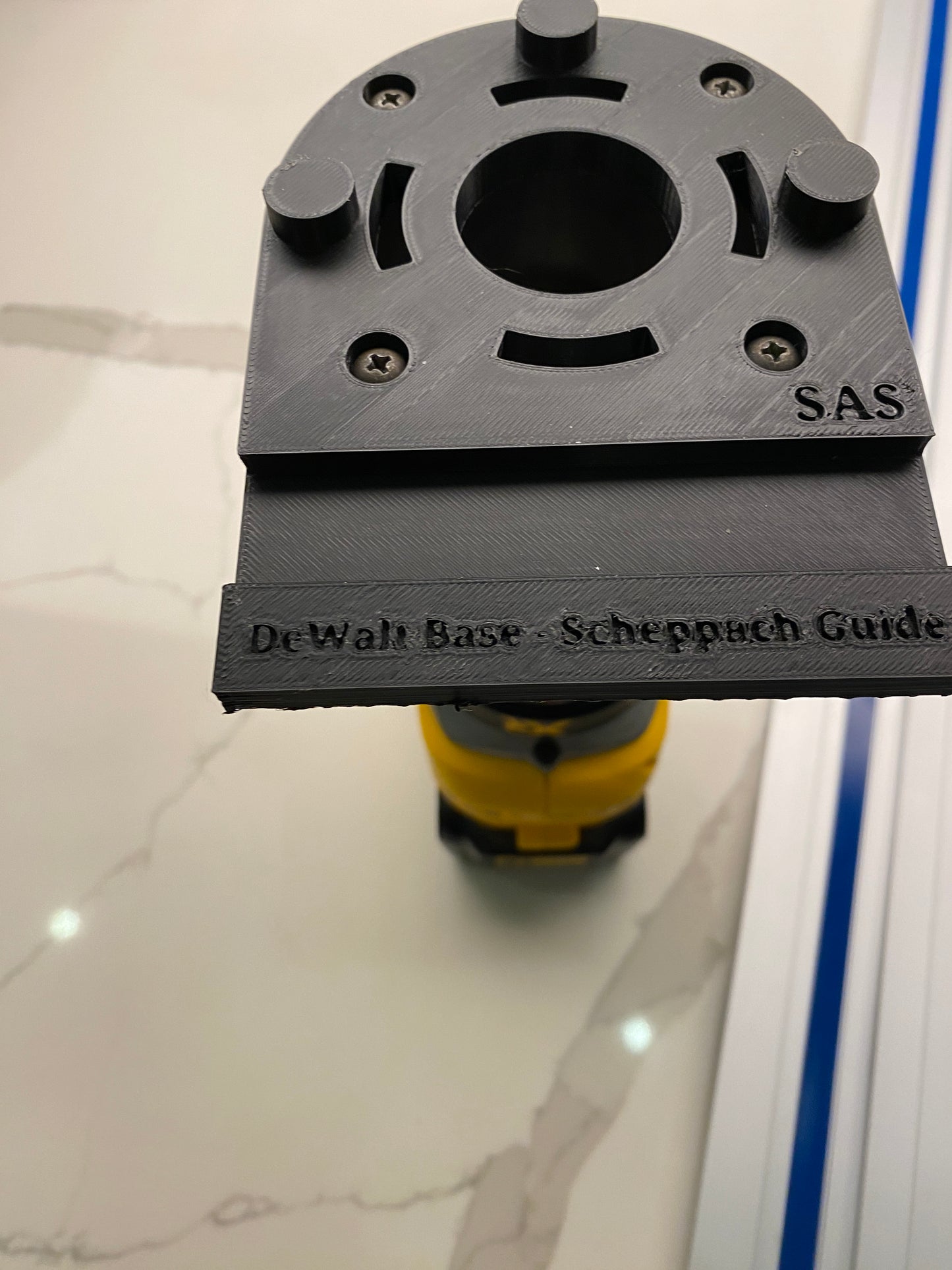 Dewalt DCW600 DWP601 Plunge Base Guide Rail Adaptor to Scheppach Guide Track