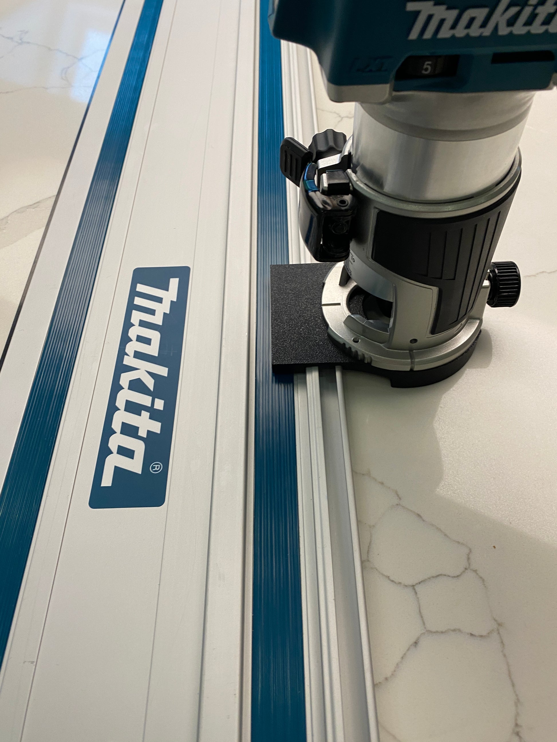 Makita Dhs680z Guide Rail Makita 196953-0 Guide Rail Adaptor For