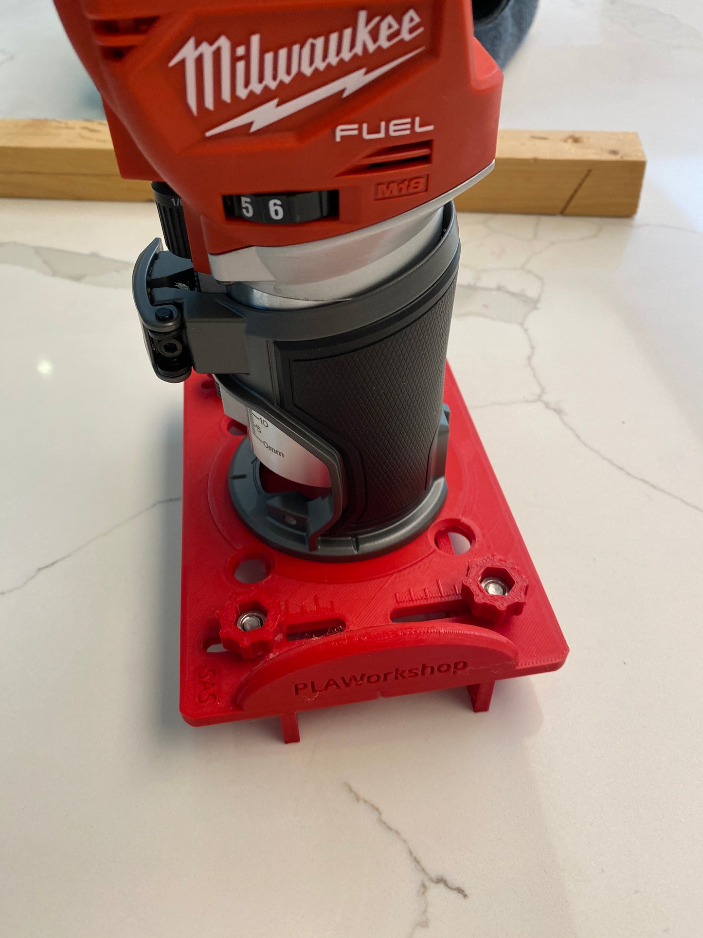 Milwaukee M18 FUEL router base jig for making mortises / slot mortises / grooves