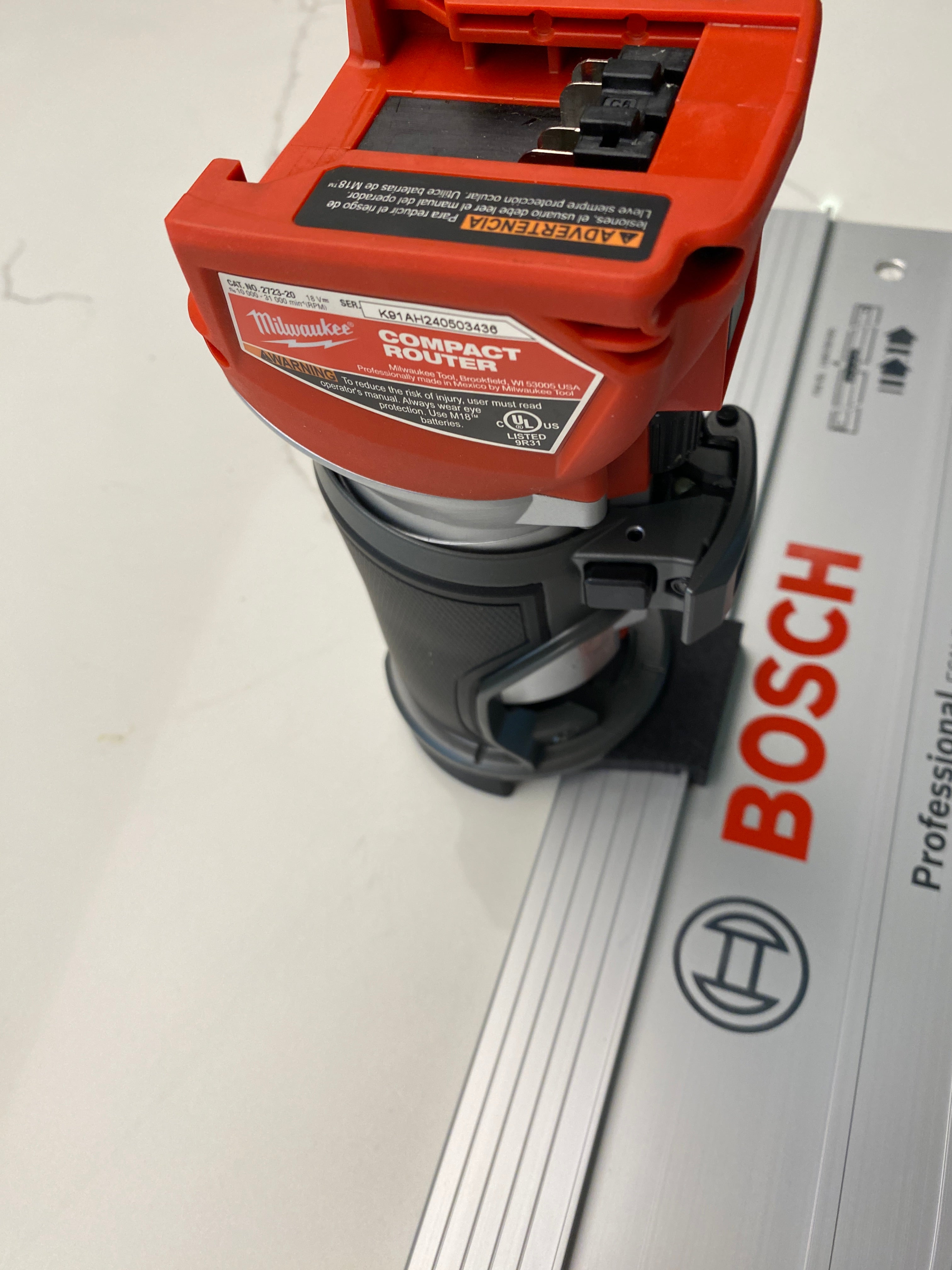 Milwaukee Router M18 FUEL Plunge Base Guide Rail Adapter for Bosch guide rail