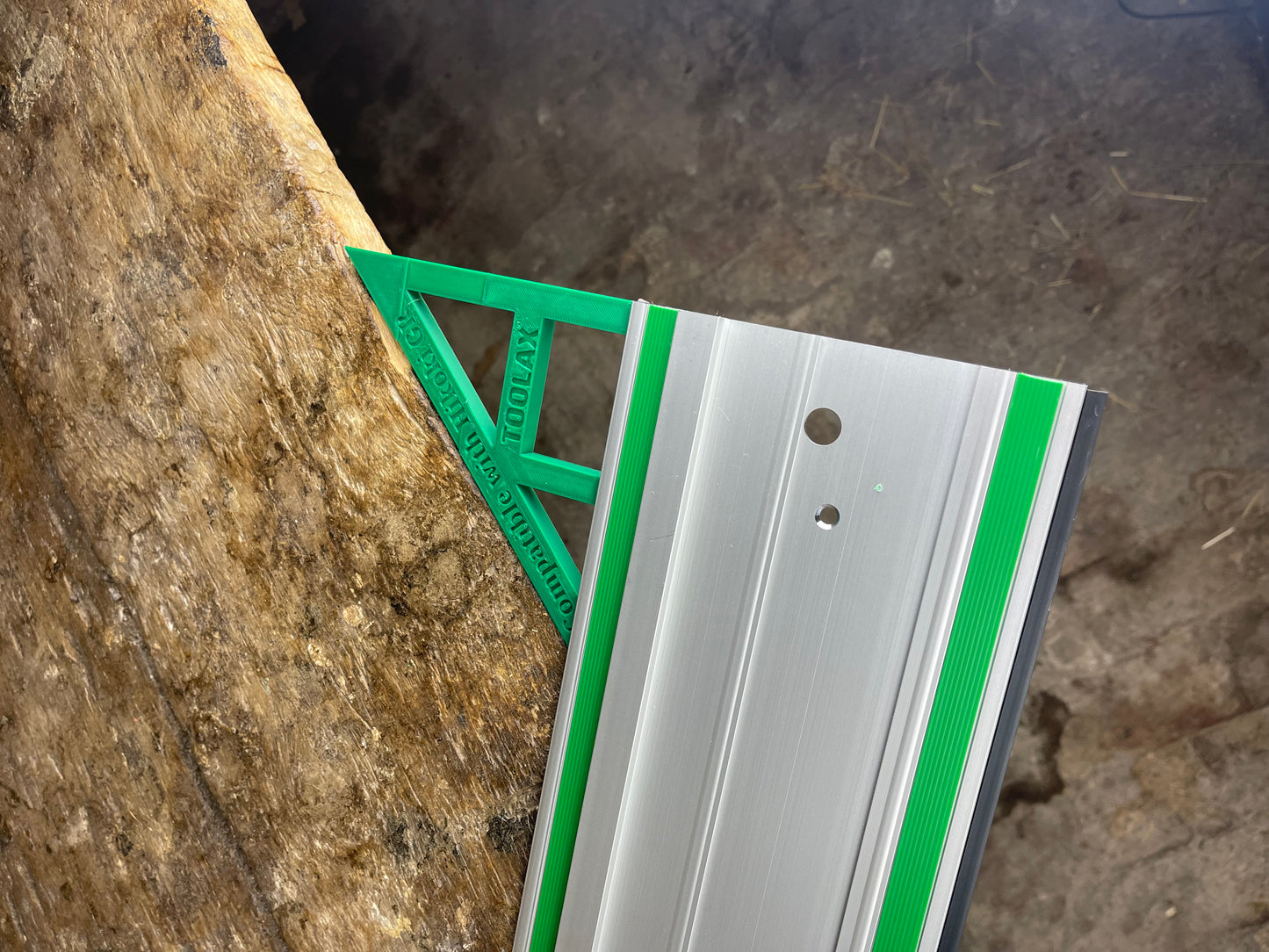 TOOLAX Large Guide Rail Square with 45 & 90 Degree Stops to fit Hikoki Rail