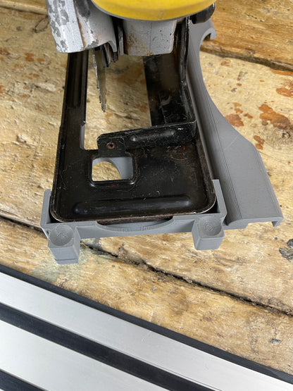 TOOLAX adaptor made for Dewalt DCS571 circular saw - compatible with Dewalt guide rail