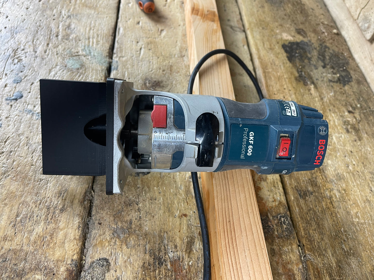 Bosch Edge Banding Trim Attachment compatible with Bosch GKF 600