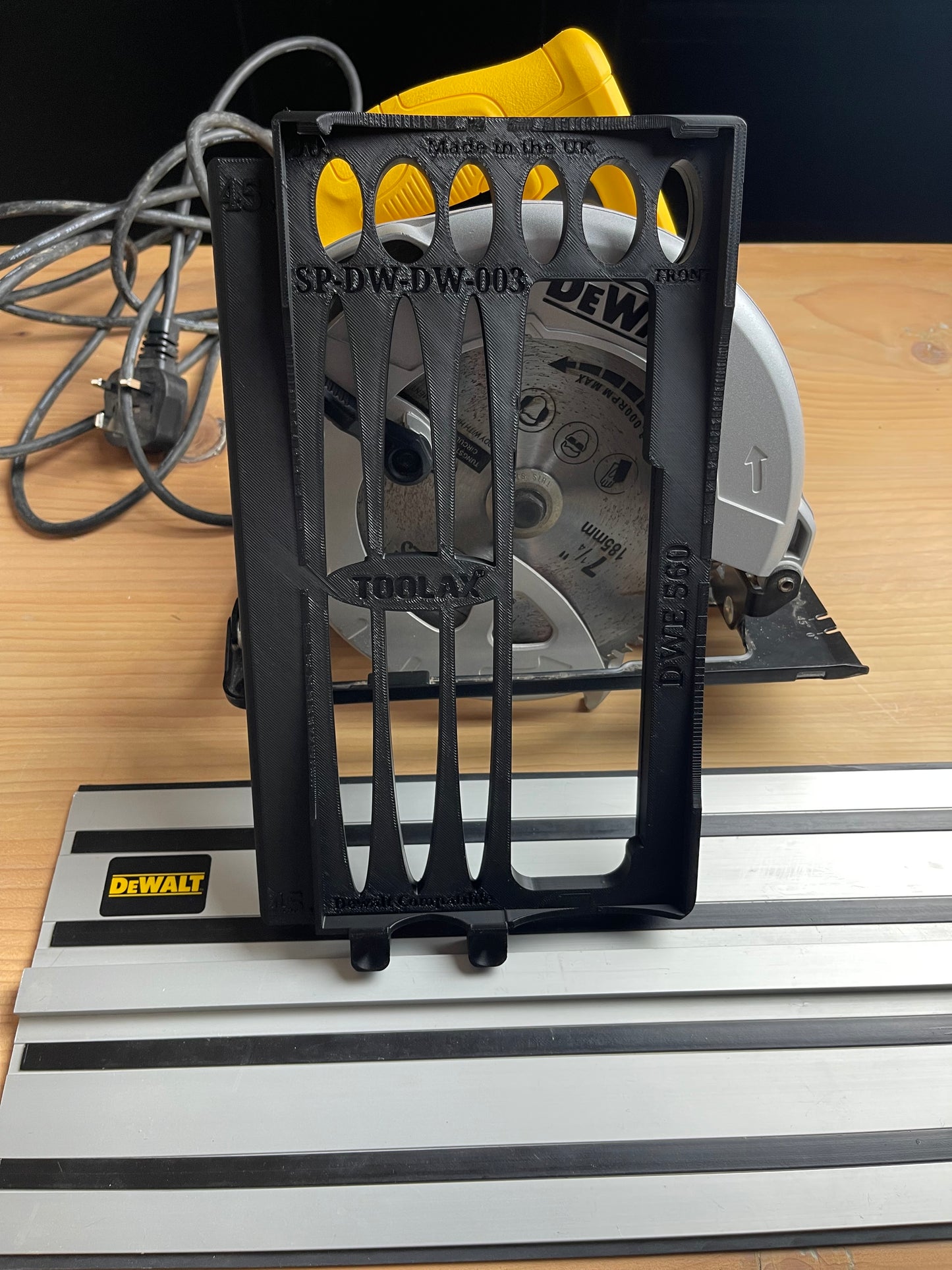 TOOLAX 45° and 90° cuts Adaptor for Dewalt Circular Saw DWE560 to fit Dewalt Guide rail