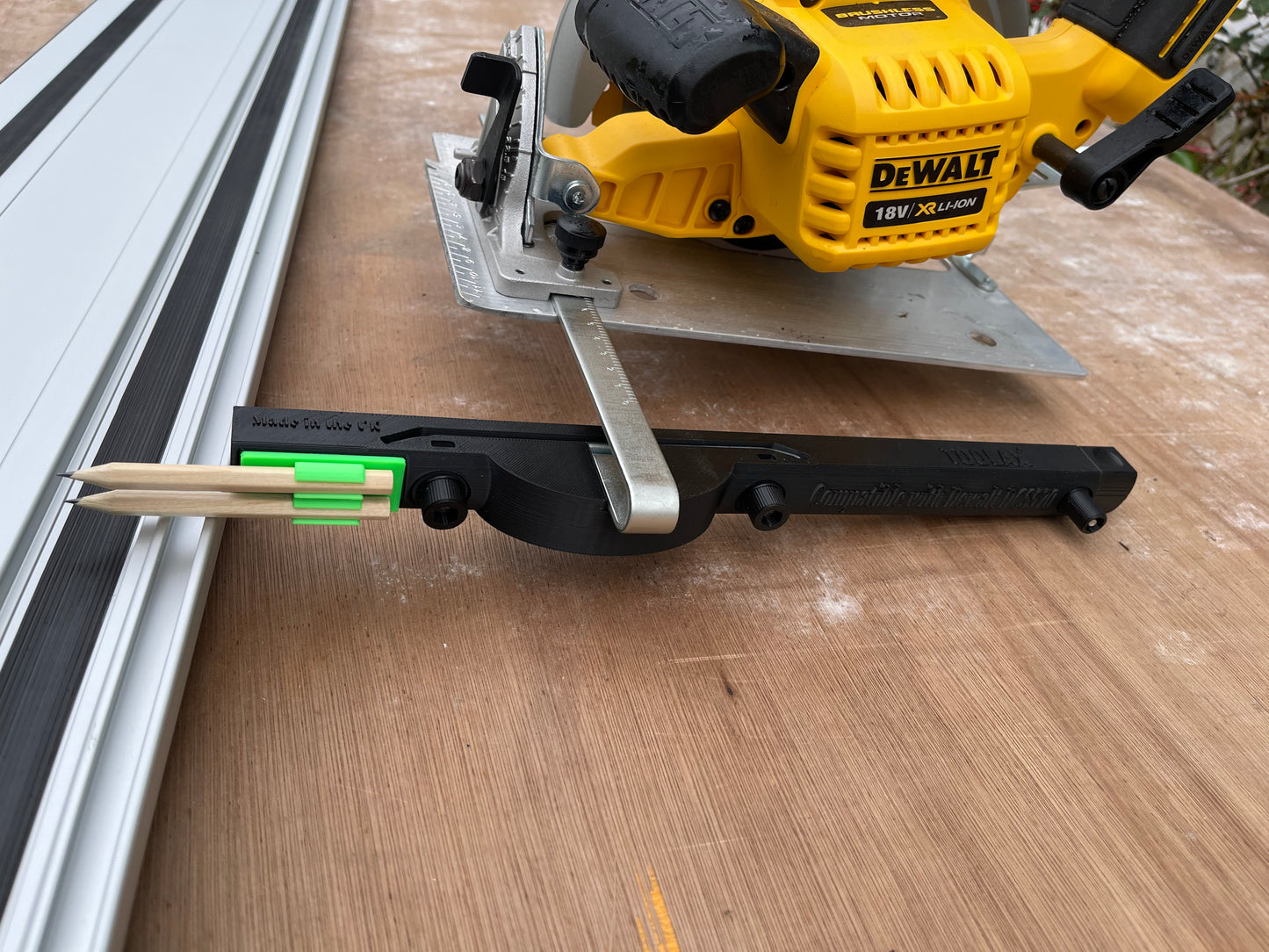 Circular Saw Guide Rip Fence Extender for Dewalt DCS570, DWE575, DCS575, DCS578, DCS573