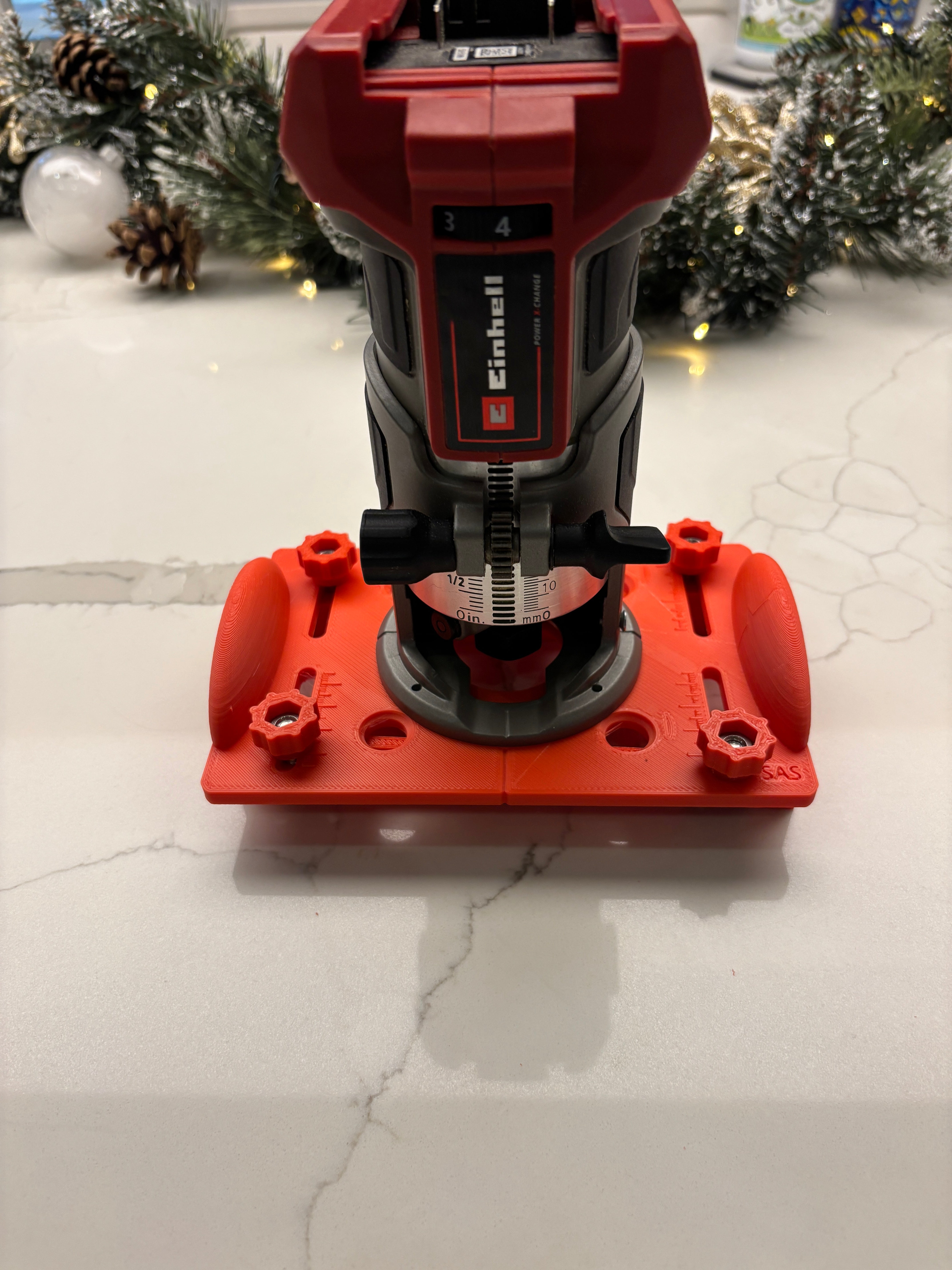 Einhell TP-ET 18 Li BL router base jig for making mortises / slot mort ...