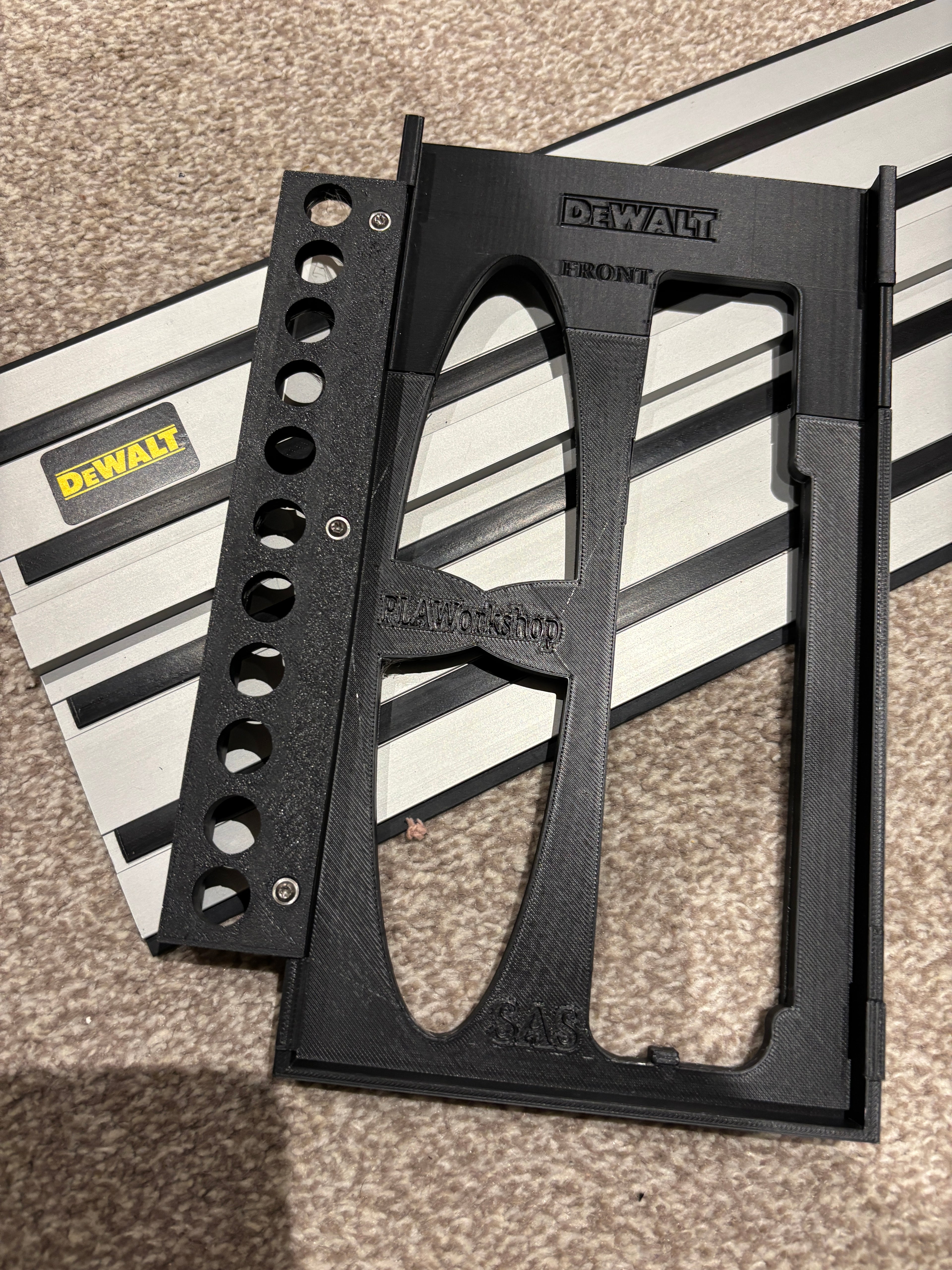 Dewalt DWE560 Adaptor base / Skid plate for Circular Saw to fit Dewalt Guide rail