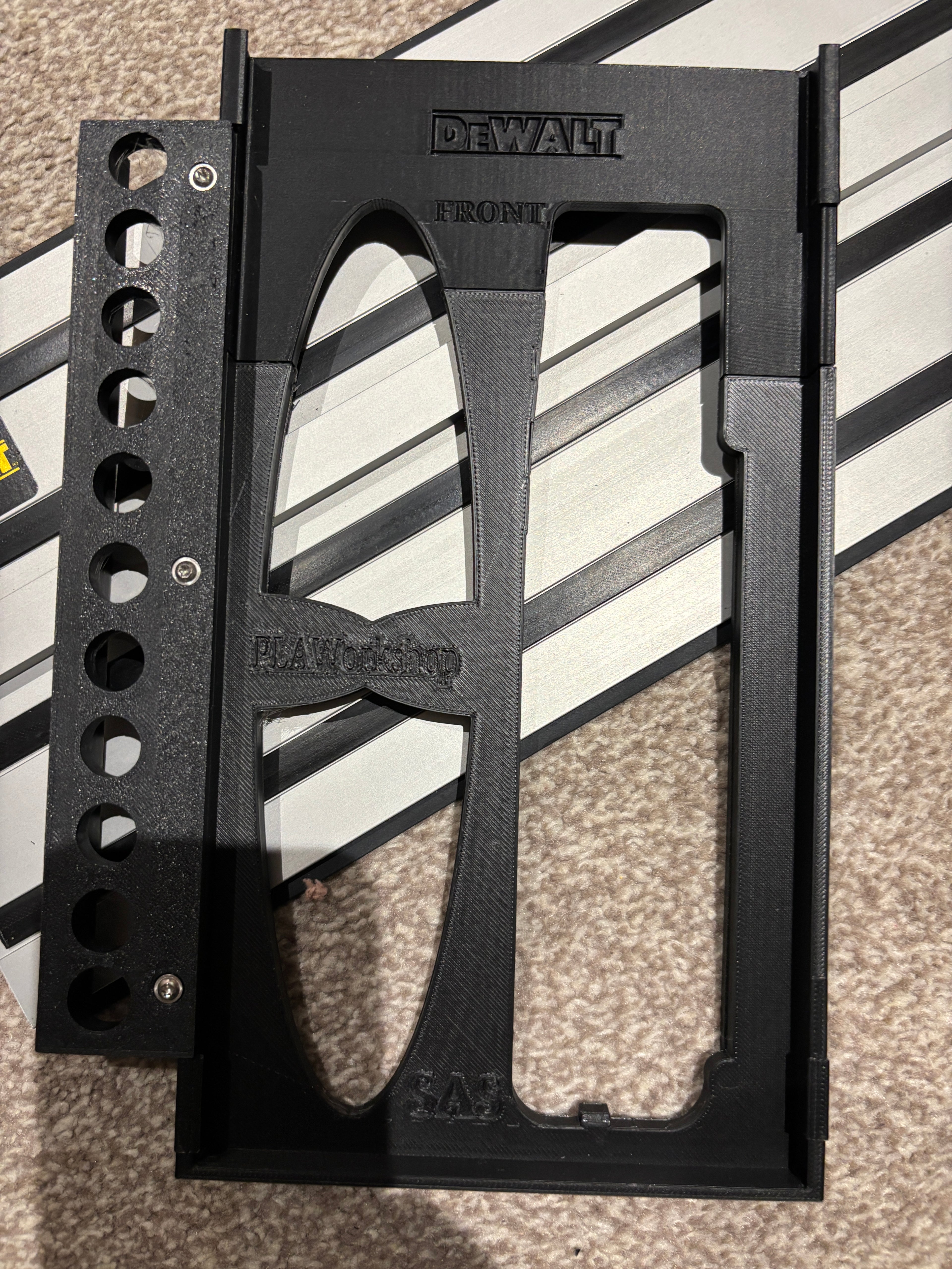 Dewalt DWE560 Adaptor base / Skid plate for Circular Saw to fit Dewalt Guide rail