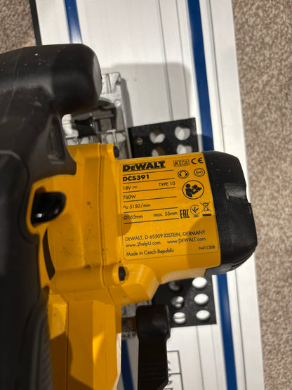 Dewalt DCS391 / DCS565 Adaptor base / Skid plate for Circular Saw to fit Scheppach Guide rail