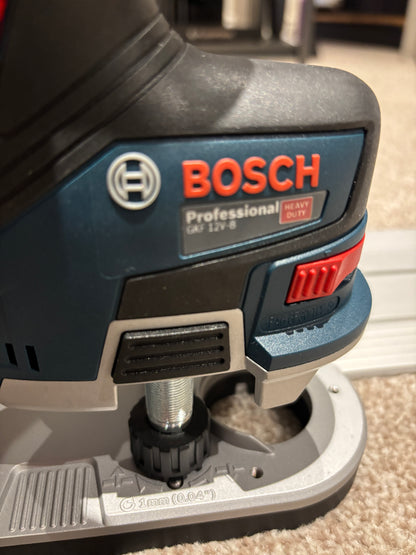 Bosch GKF 12V-8 Cordless Edge Trim Router Base Guide Rail Adapter to Bosch Track / Guide Rail