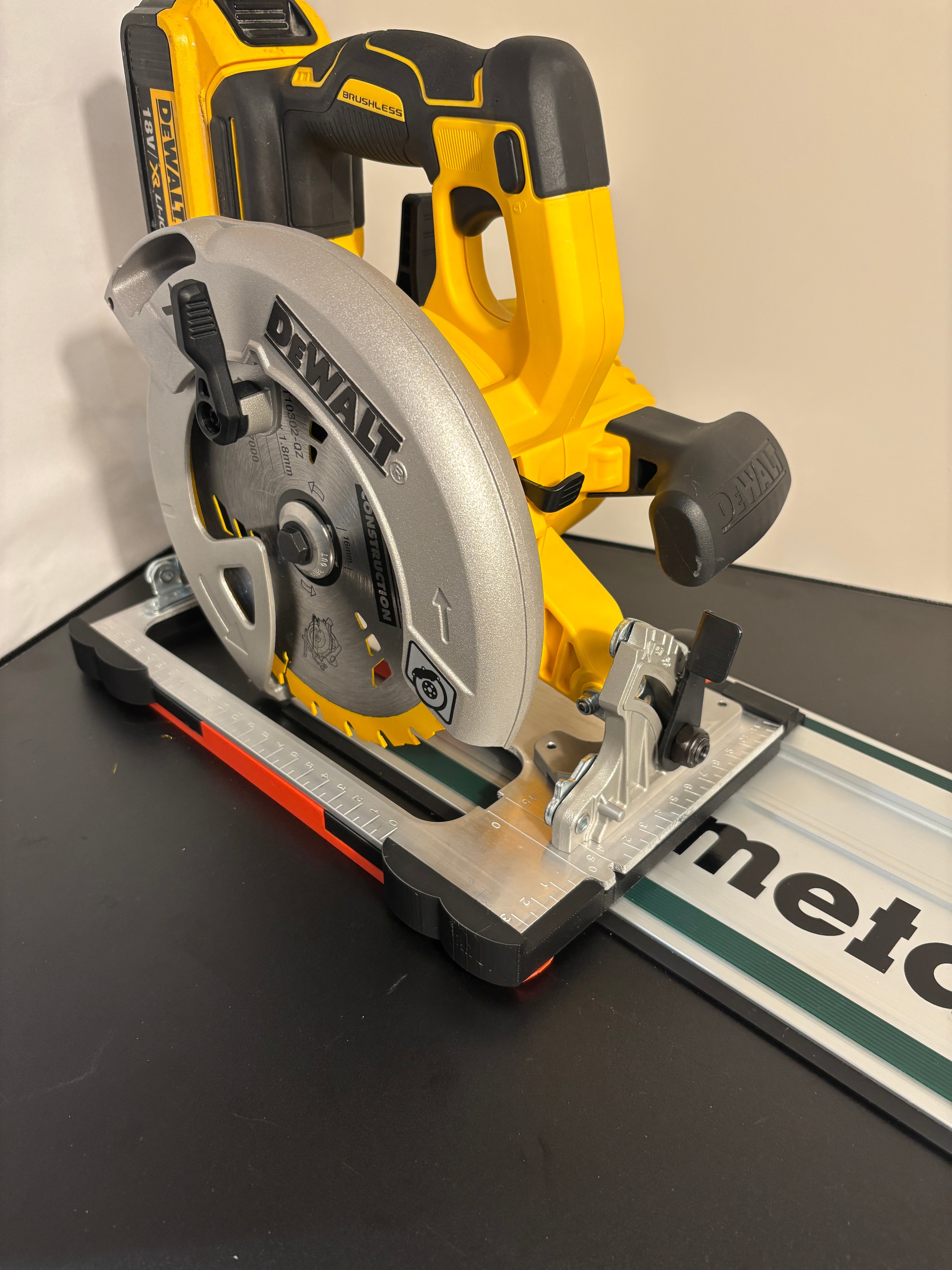 Dewalt DCS570 DWE575 DCS575 DCS578 DCS573 Adaptor base / Skid plate for Circular Saw to fit Metabo Guide rail