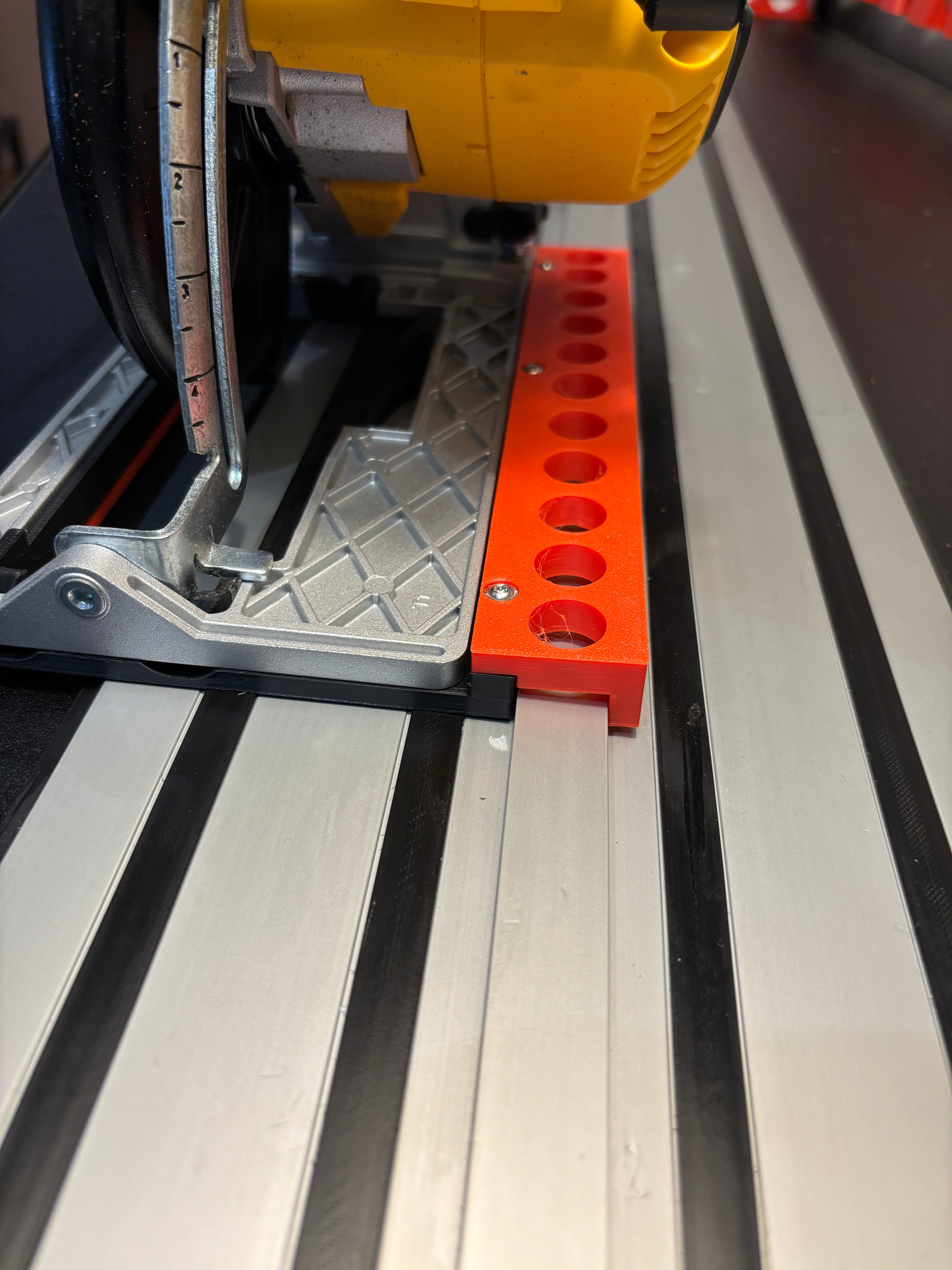 Dewalt DCS512 Adaptor base / Skid plate for Circular Saw to fit Dewalt Guide rail