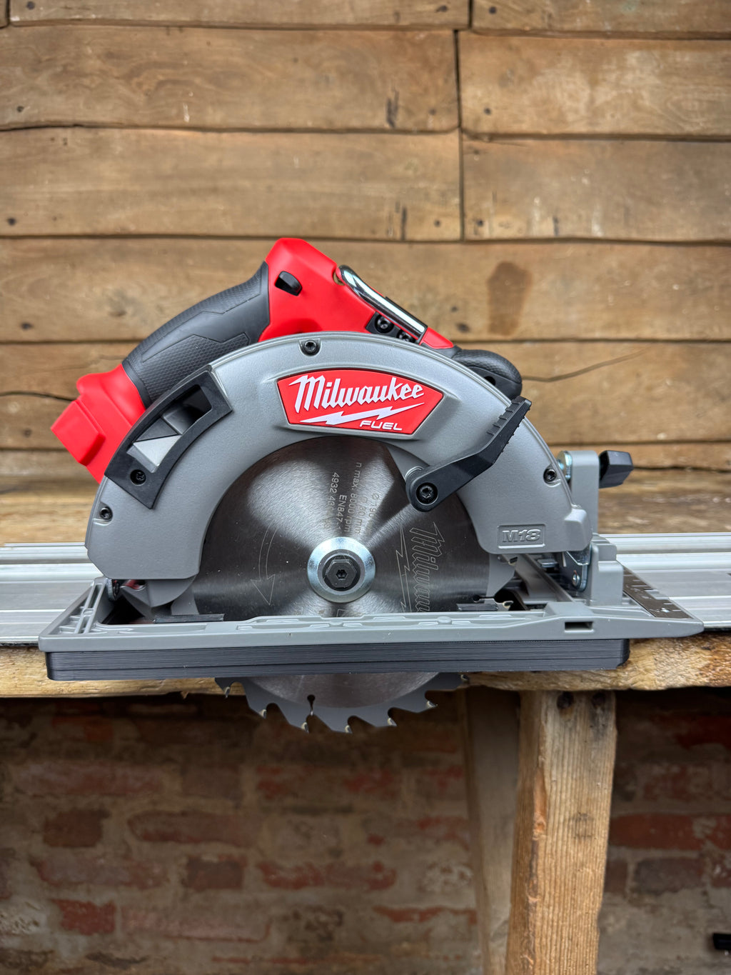 TOOLAX adaptor for Milwaukee M18 CCS66 Adaptor base / Skid plate for Circular Saw to fit Evolution Guide rail