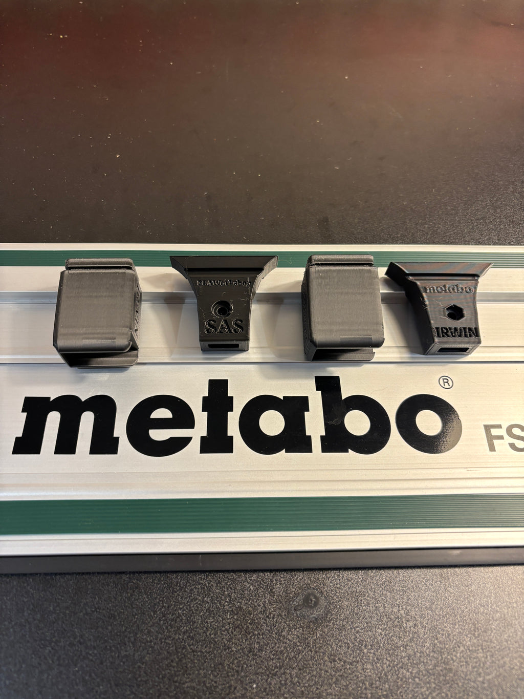 Irwin Quick Grip Clamp Adaptor to fit Metabo Guide Rail with Riser block- Works with the thinnest of materials - Pair 2x