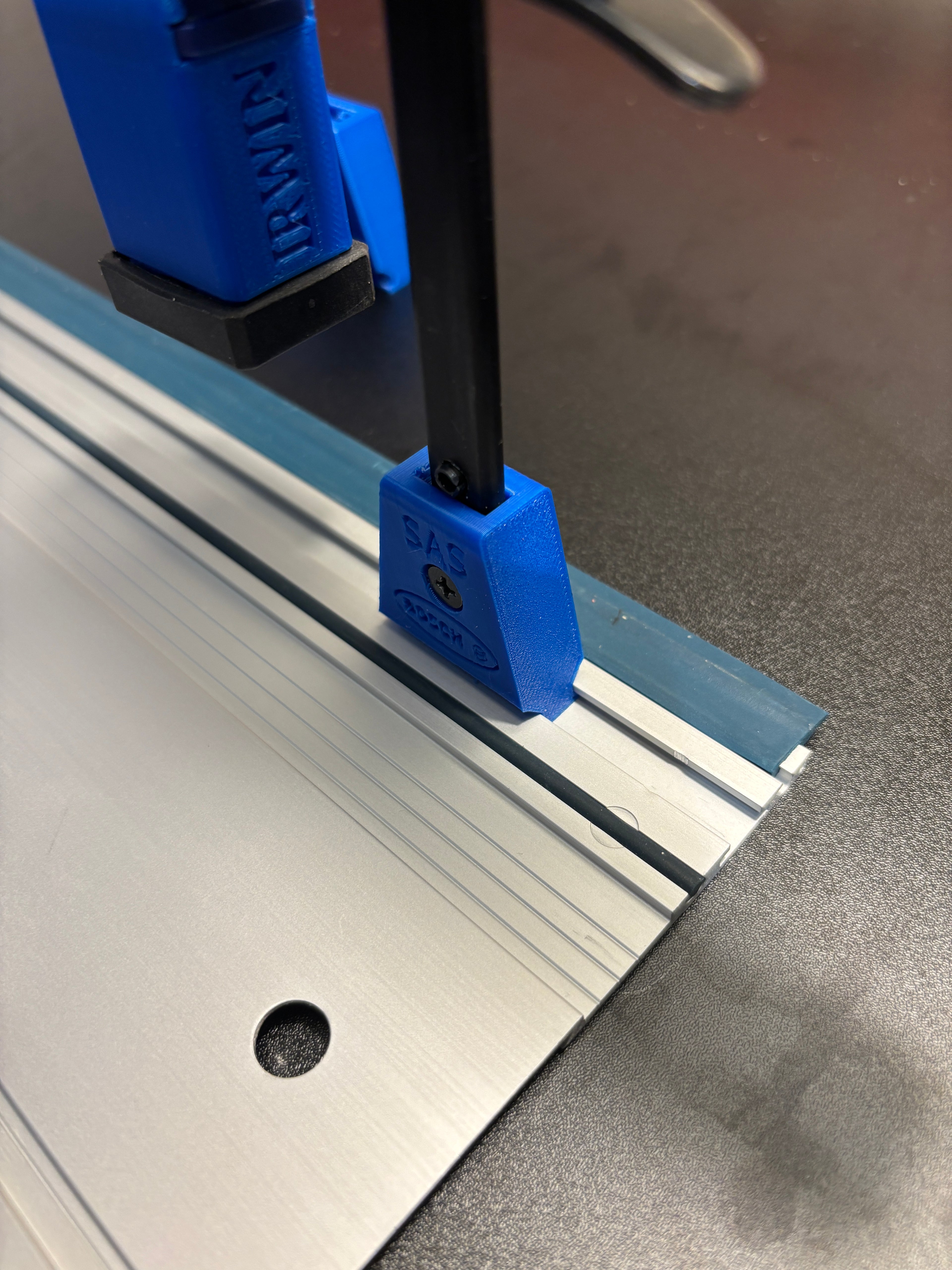 Irwin Quick Grip Clamp Adaptor to fit Bosch Guide Rail with Riser block- Works with the thinnest of materials - Pair 2x