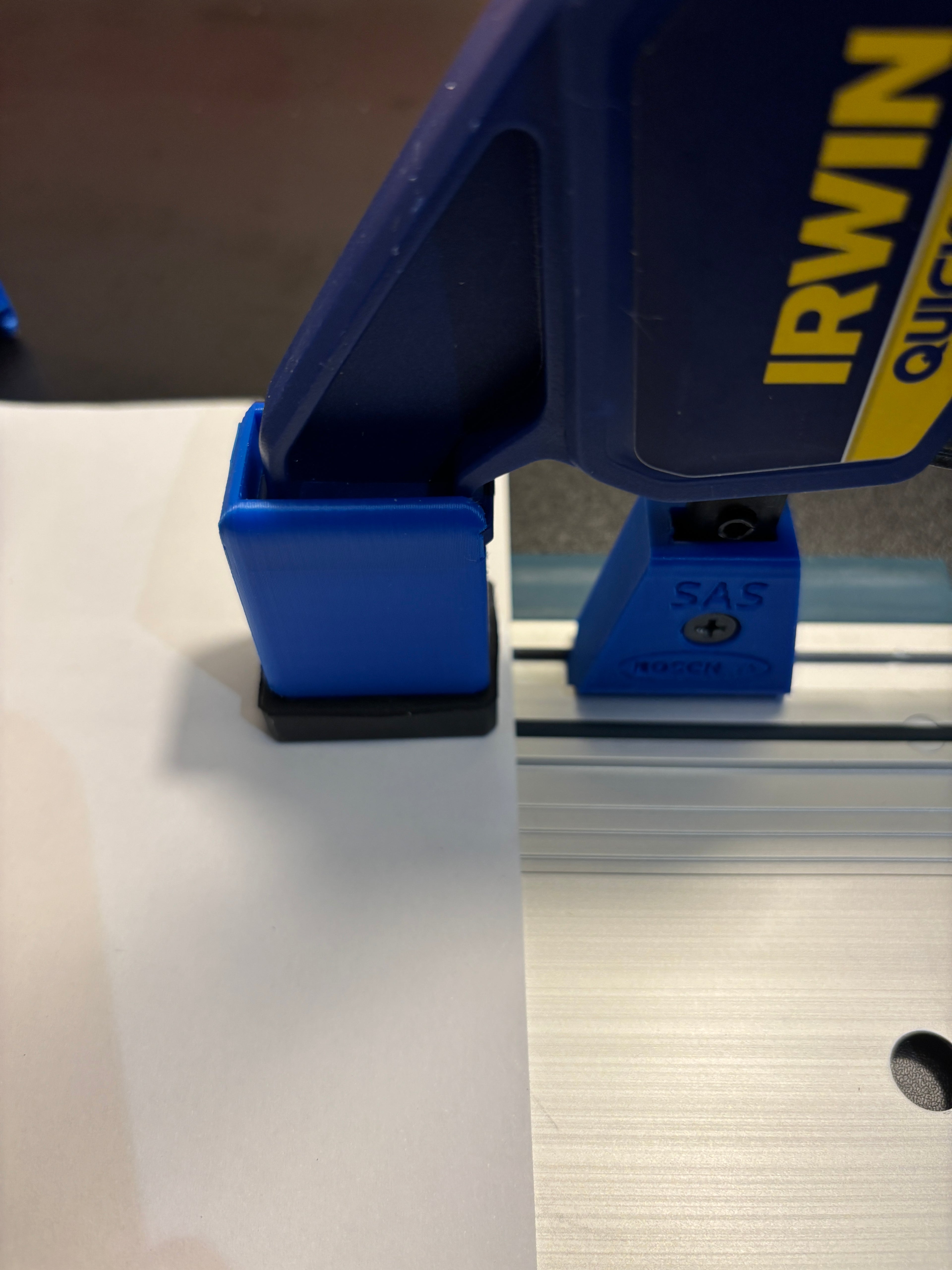 Irwin Quick Grip Clamp Adaptor to fit Bosch Guide Rail with Riser block- Works with the thinnest of materials - Pair 2x
