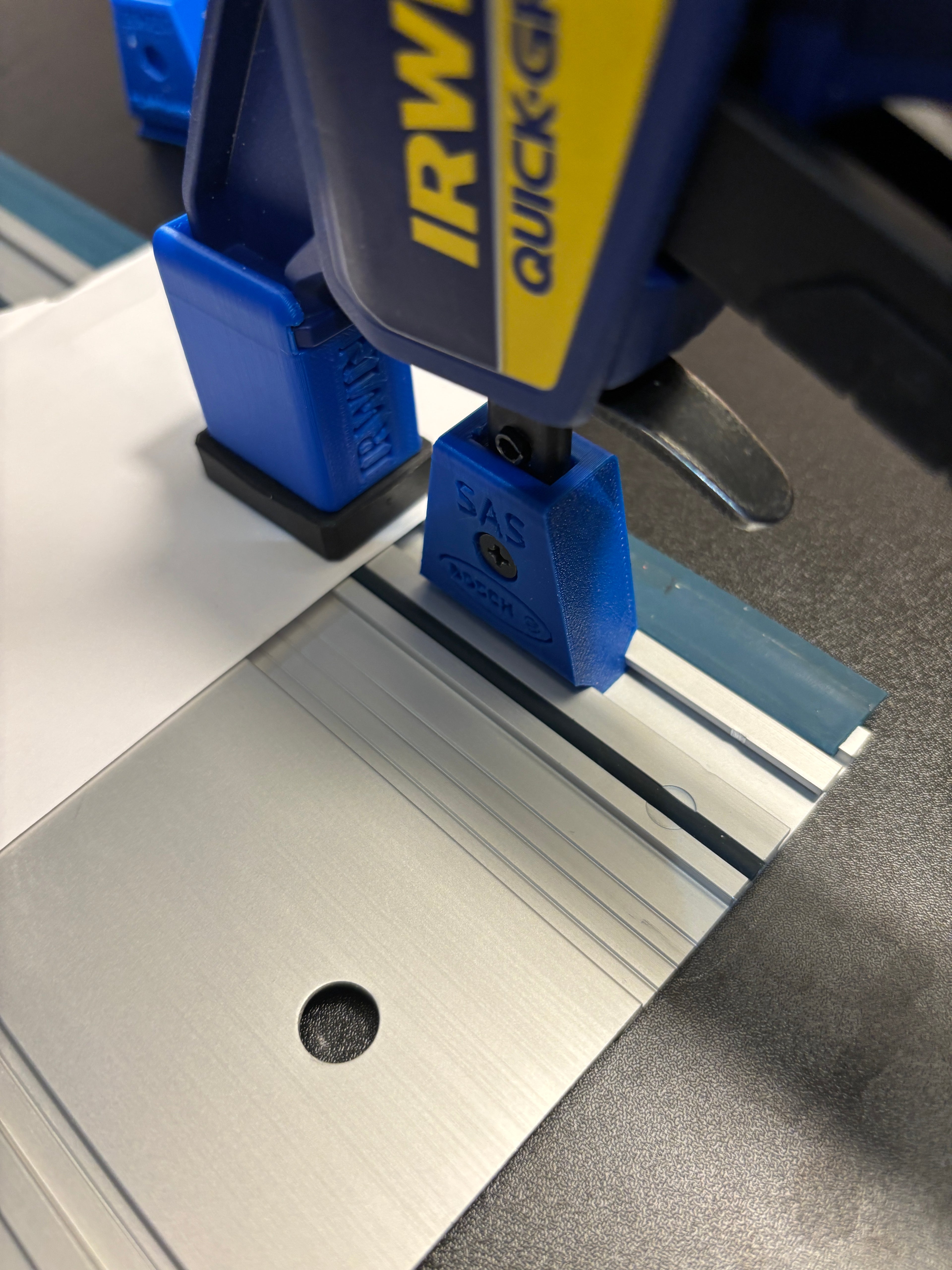 Irwin Quick Grip Clamp Adaptor to fit Bosch Guide Rail with Riser block- Works with the thinnest of materials - Pair 2x