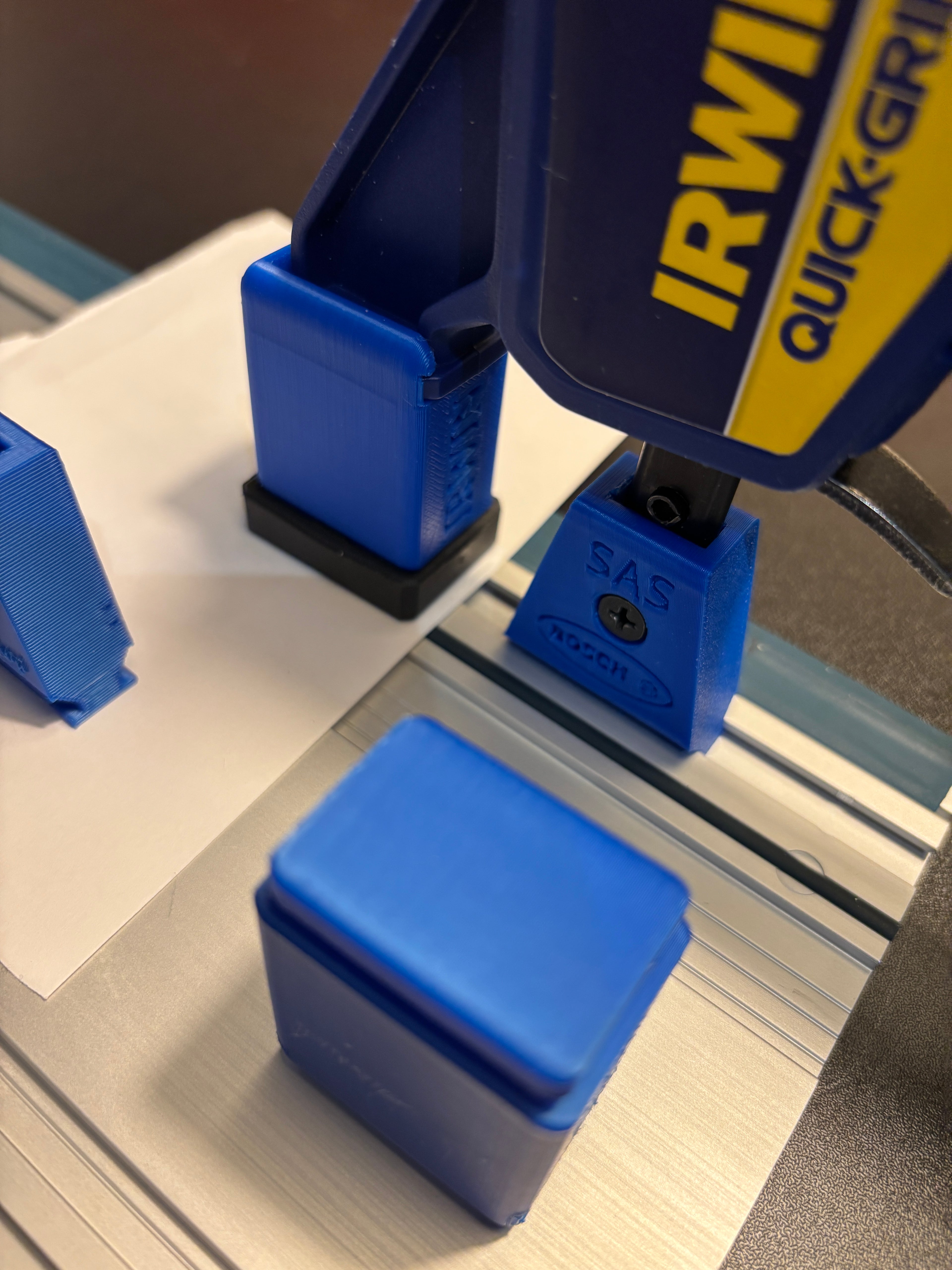 Irwin Quick Grip Clamp Adaptor to fit Bosch Guide Rail with Riser block- Works with the thinnest of materials - Pair 2x