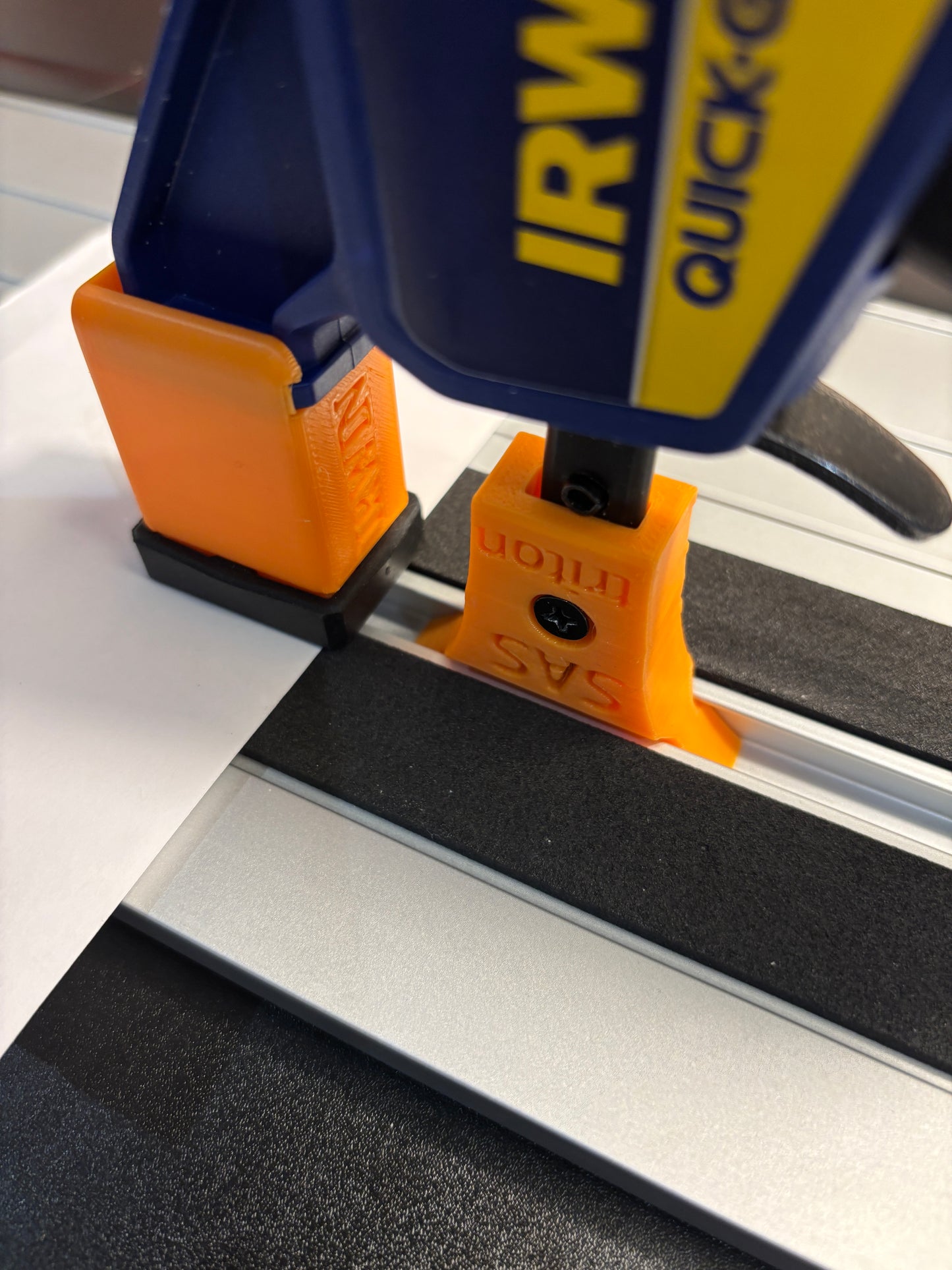 Irwin Quick Grip Clamp Adaptor to fit Triton Guide Rail with Riser block- Works with the thinnest of materials - Pair 2x