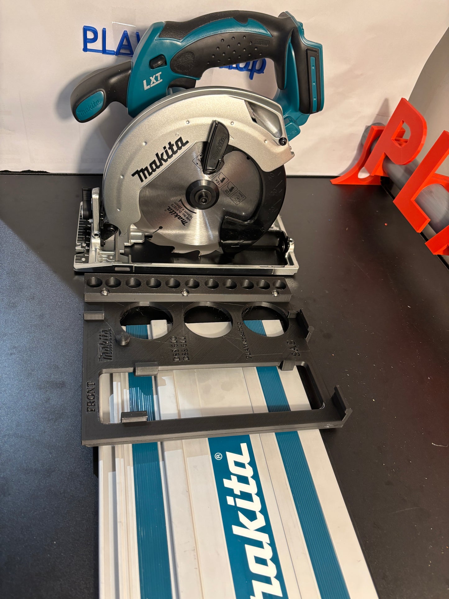 Makita DSS610 / DSS611 Adaptor base / Skid plate for Circular Saw to fit Makita Guide rail