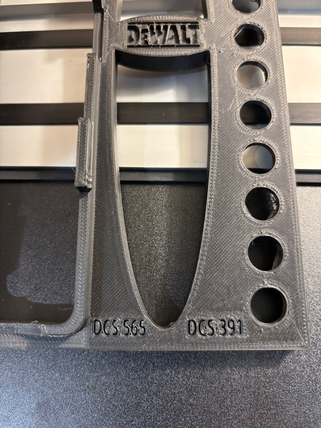 Dewalt DCS391 / DCS565 Adaptor base / Skid plate for Circular Saw to fit Dewalt Guide rail