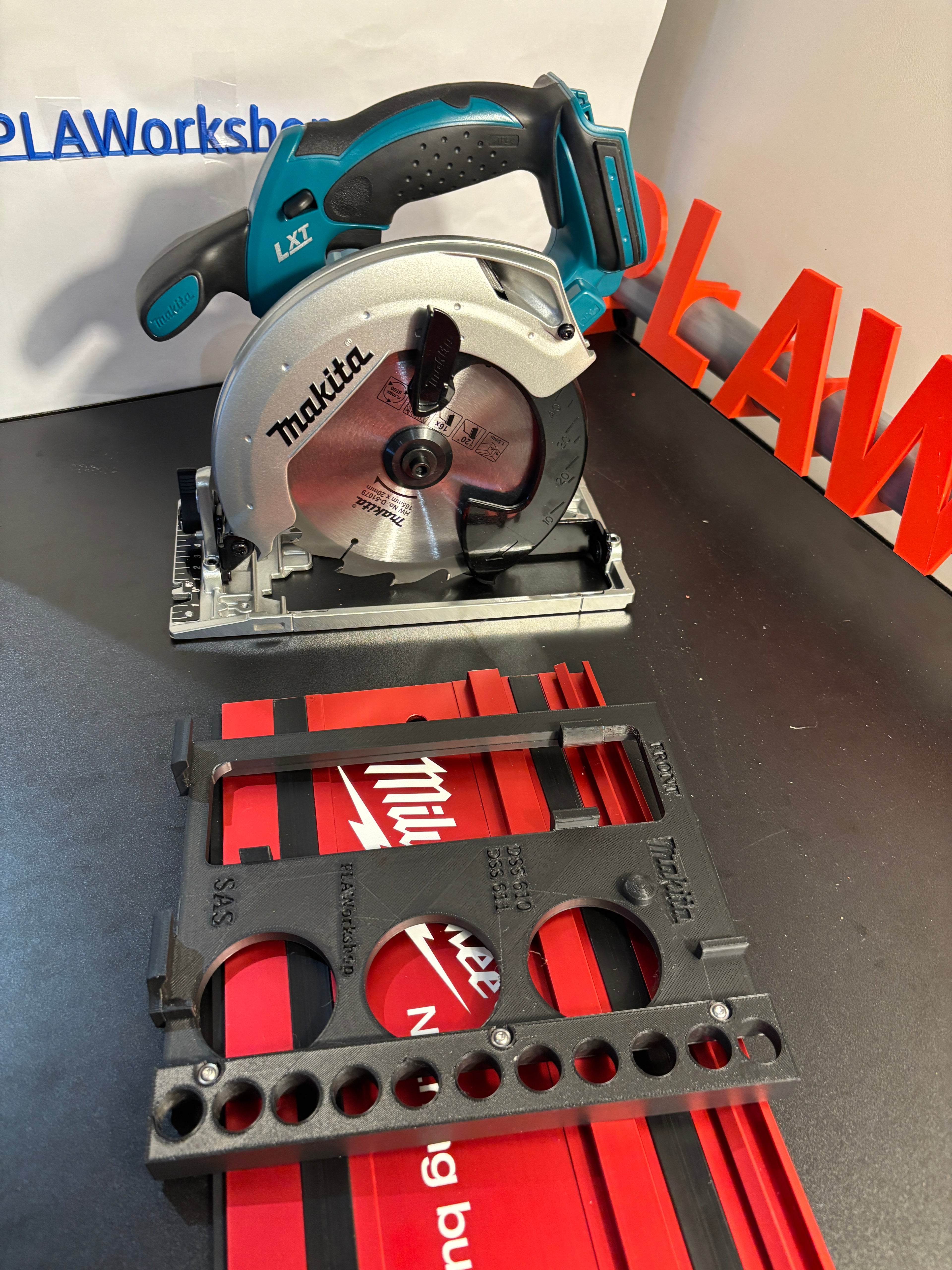 Makita DSS610 / DSS611 Adaptor base / Skid plate for Circular Saw to fit Milwaukee Guide rail