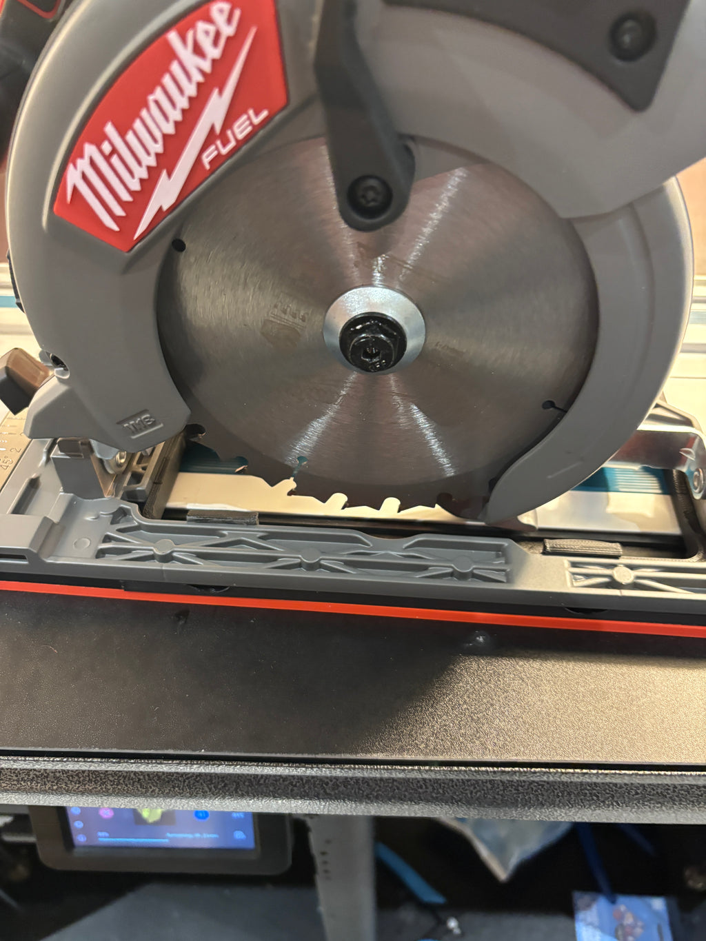 Milwaukee M18 CCS55 Adaptor base / Skid plate for Circular Saw to fit Makita Guide rail