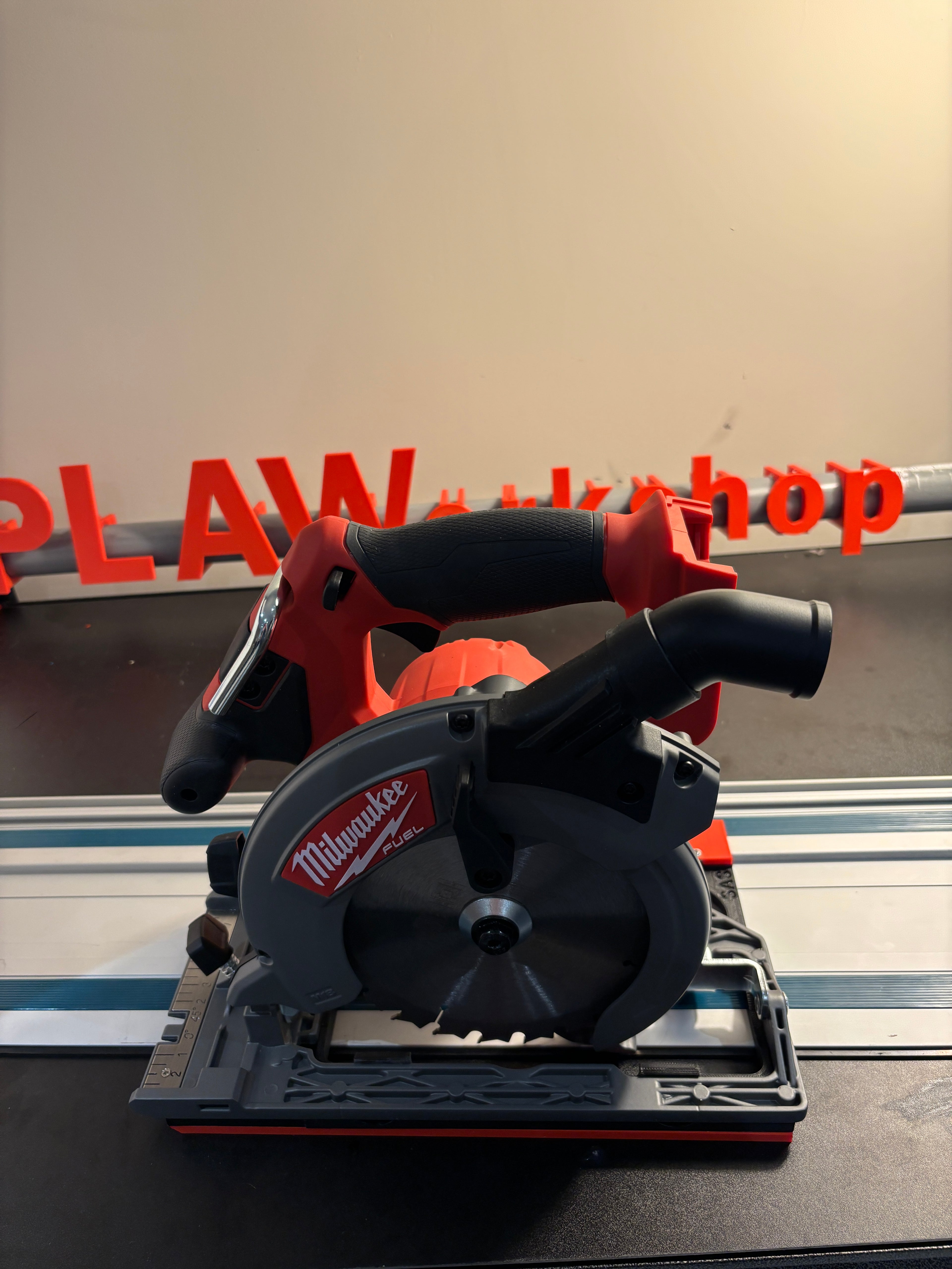 Milwaukee M18 CCS55 Adaptor base / Skid plate for Circular Saw to fit Makita Guide rail