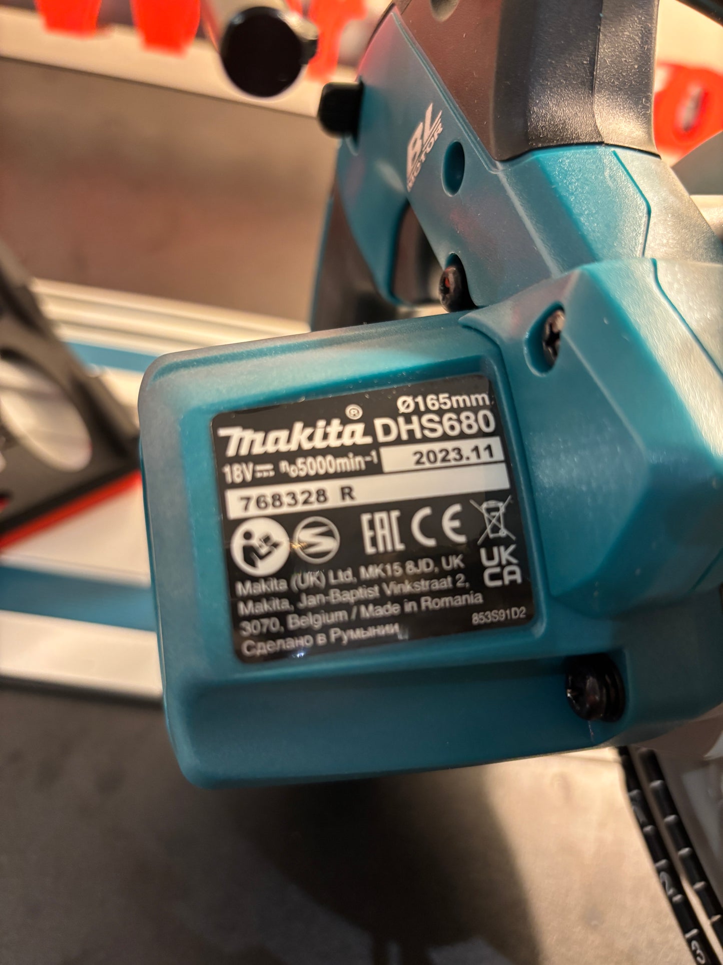 Makita DHS680 / XSH03Z base / Skid plate for Circular Saw to fit Makita Guide rail