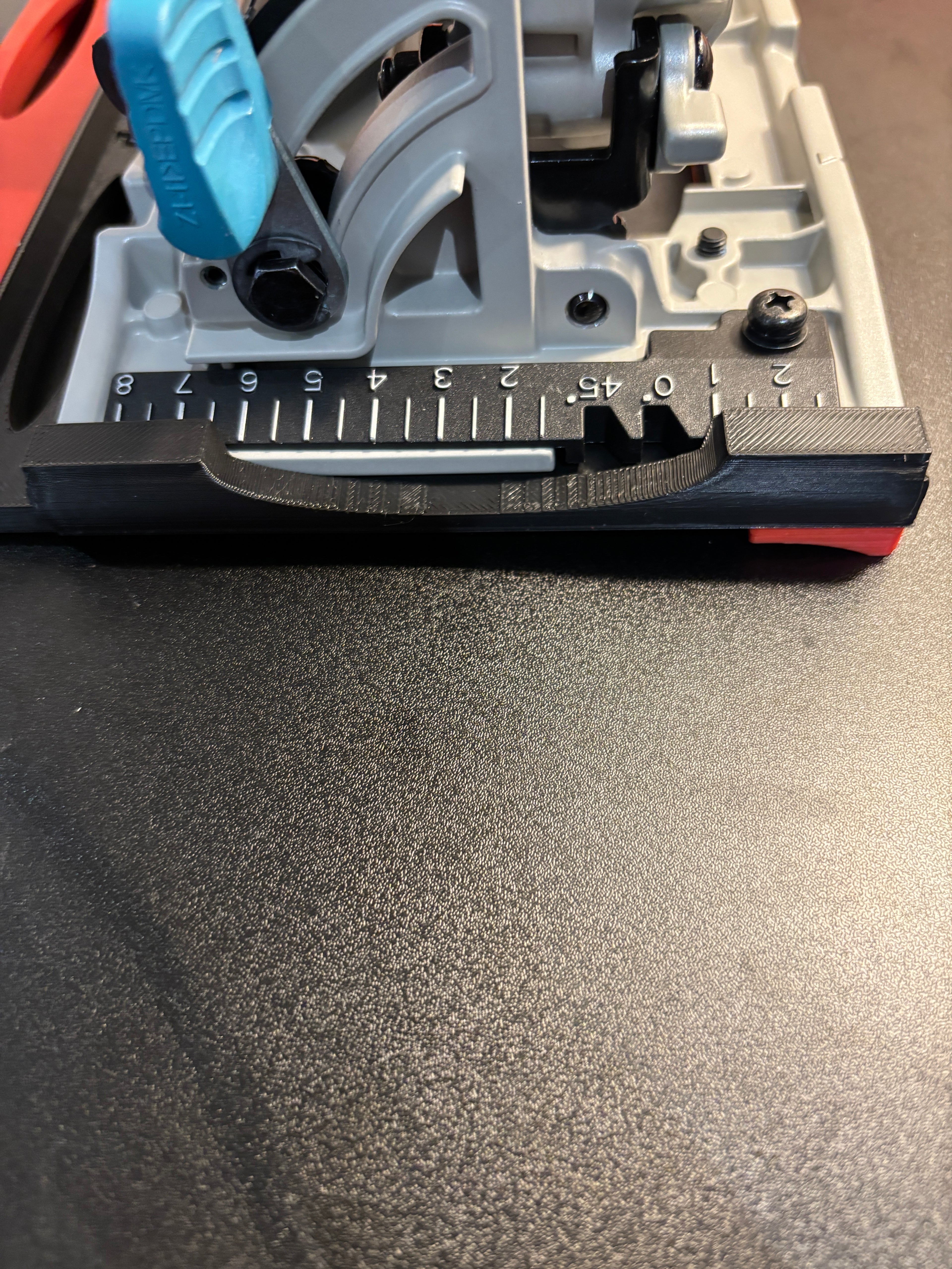 Makita DHS680 / XSH03ZAdaptor base / Skid plate for Circular Saw to fit Milwaukee Guide rail