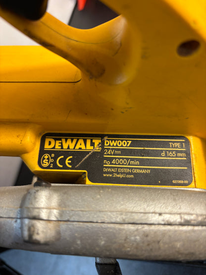 DEWALT DW007 Skill Saw Adaptor Base / Skid Plate Shoe to fit Dewalt Guide rail