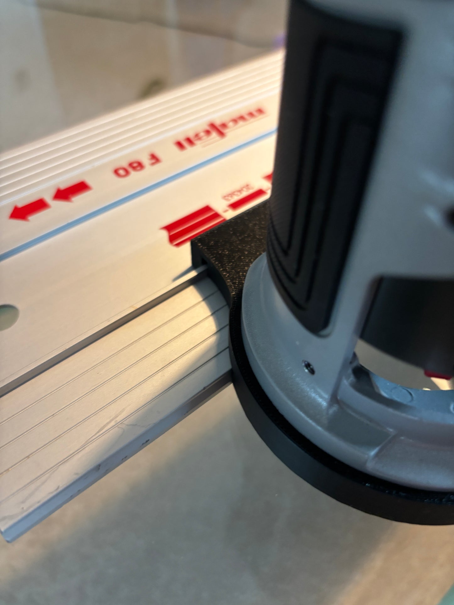 Bosch GKF 18V-25 Trim Router Plunge Base Guide Rail Adapter to Mafell Track / Guide Rail