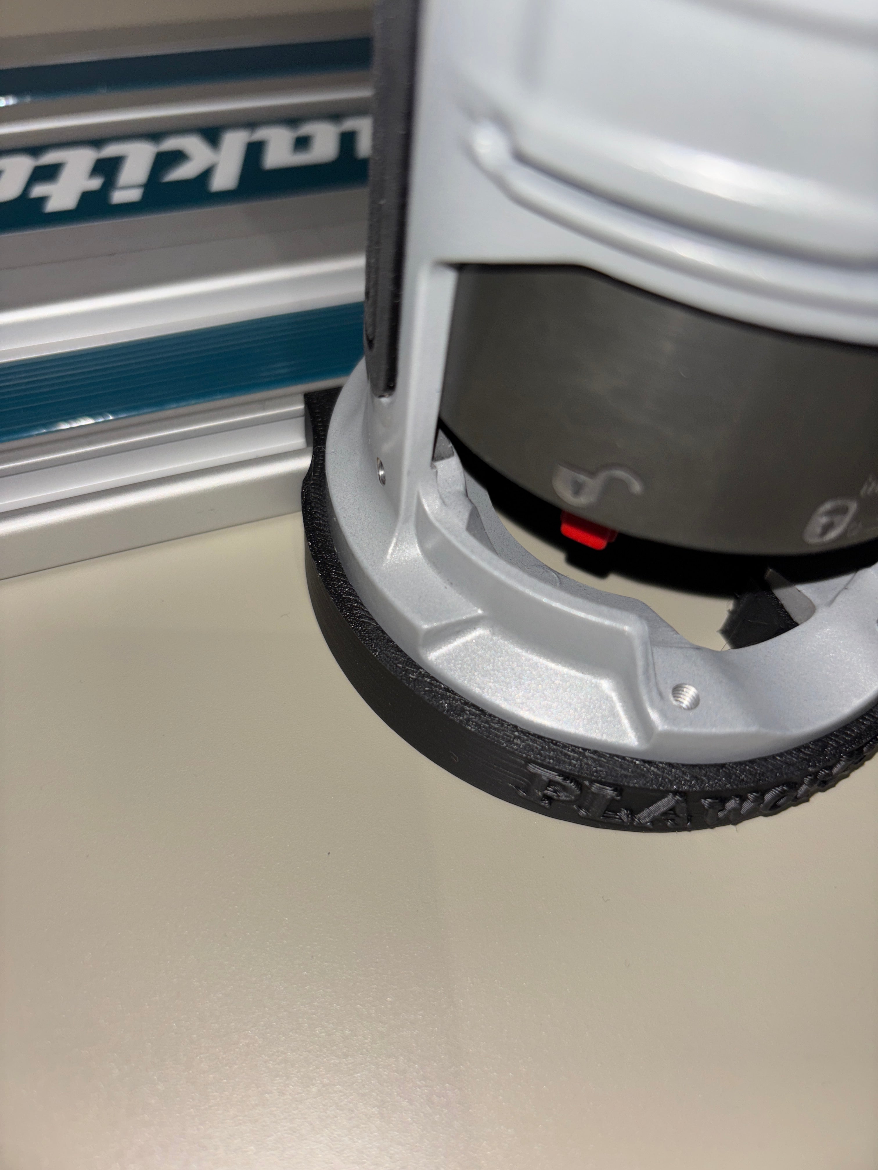 Bosch GKF 18V-25 Advanced Trim Router Plunge Base Guide Rail Adapter to Makita Track / Guide Rail