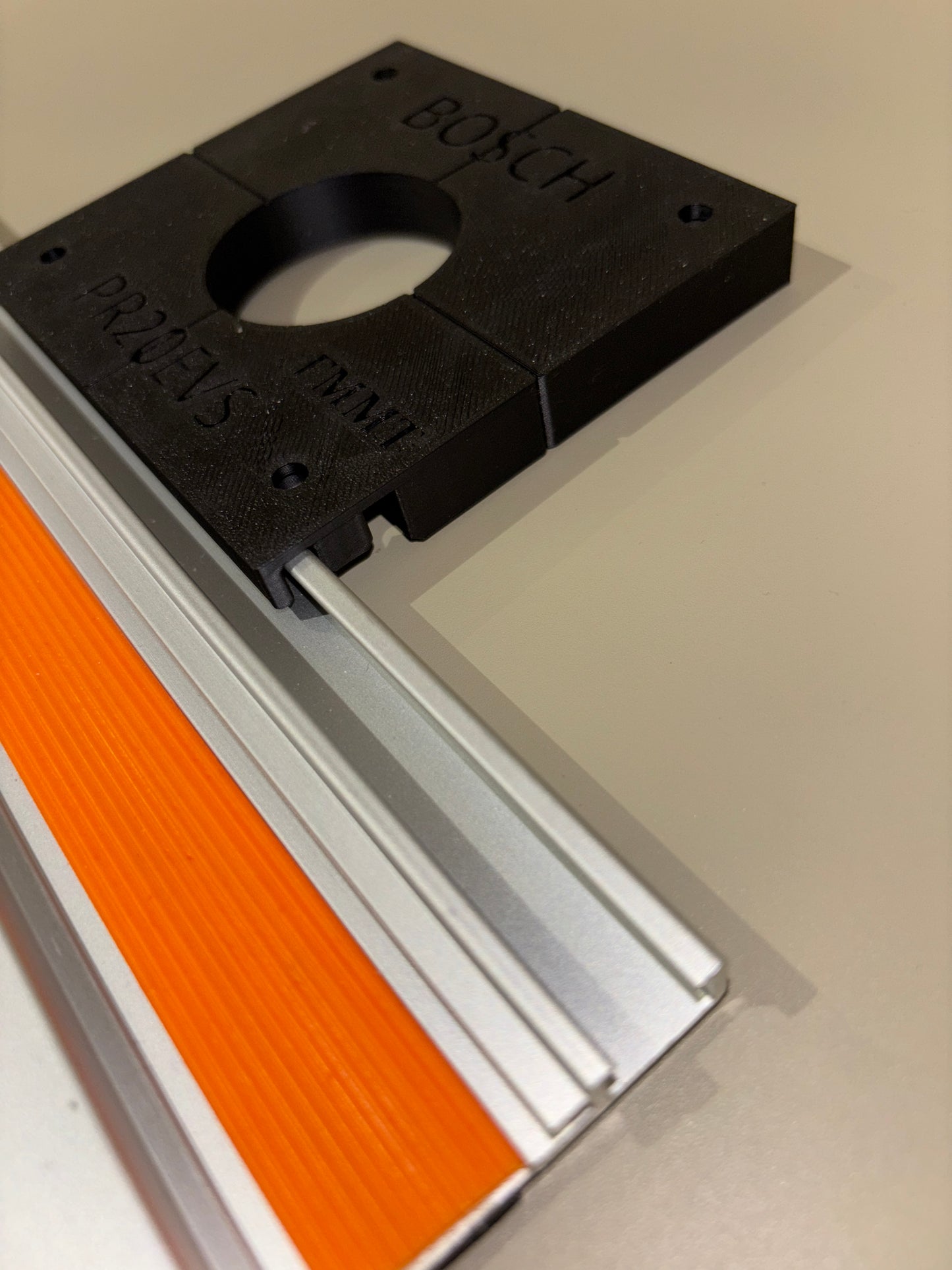 Bosch PR20EVS Trim Router Plunge Base Guide Rail Adapter to Triton Track / Guide Rail