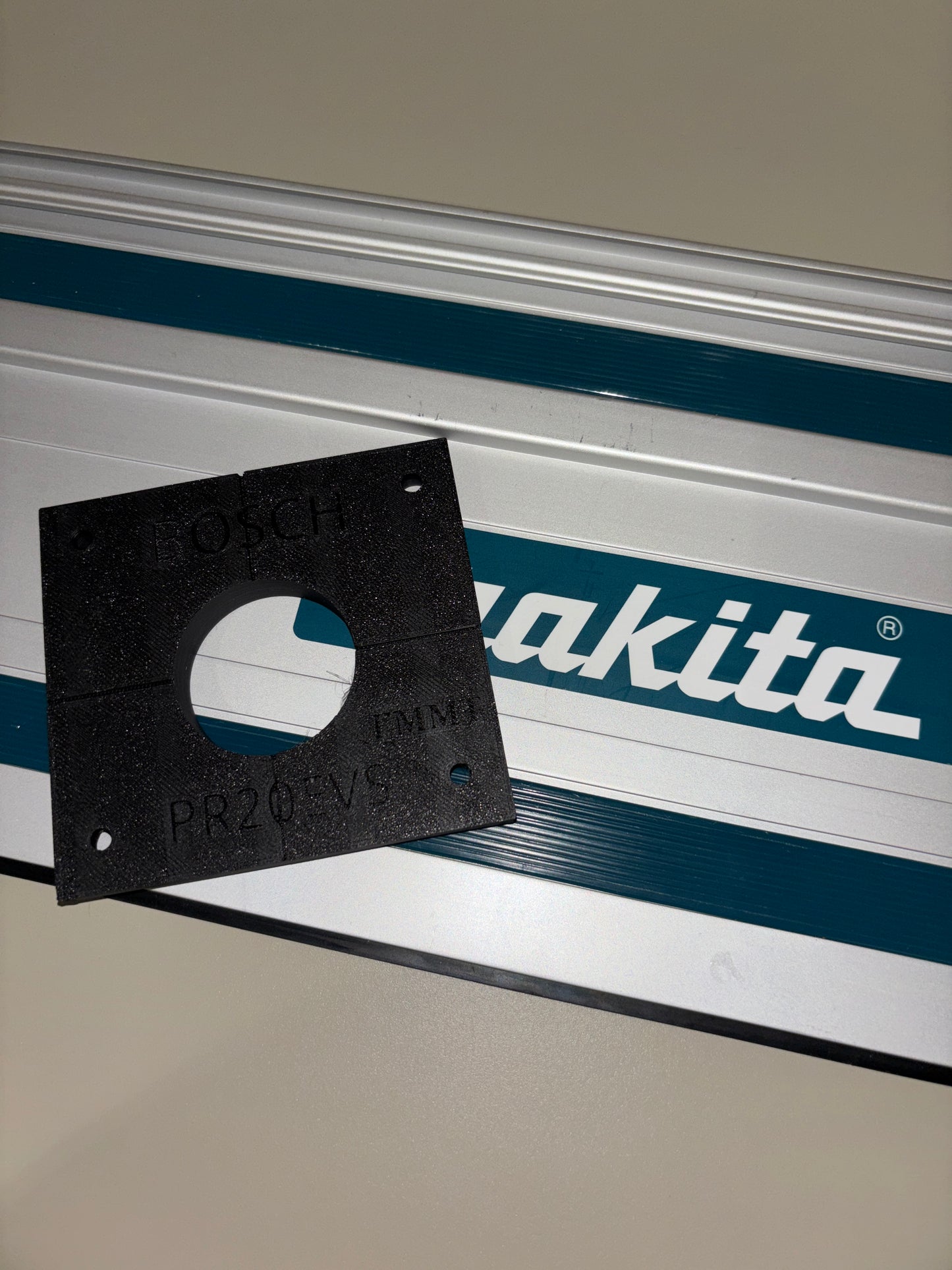 Bosch PR20EVS Trim Router Plunge Base Guide Rail Adapter to Makita Track / Guide Rail