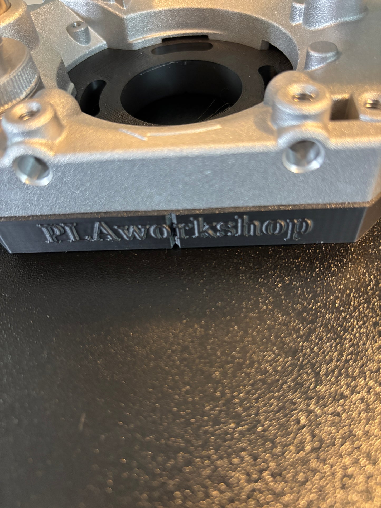 Dewalt DNP612 Router Plunge Base Adaptor for Guide Rail to fit Bosch Guide Track/Rail