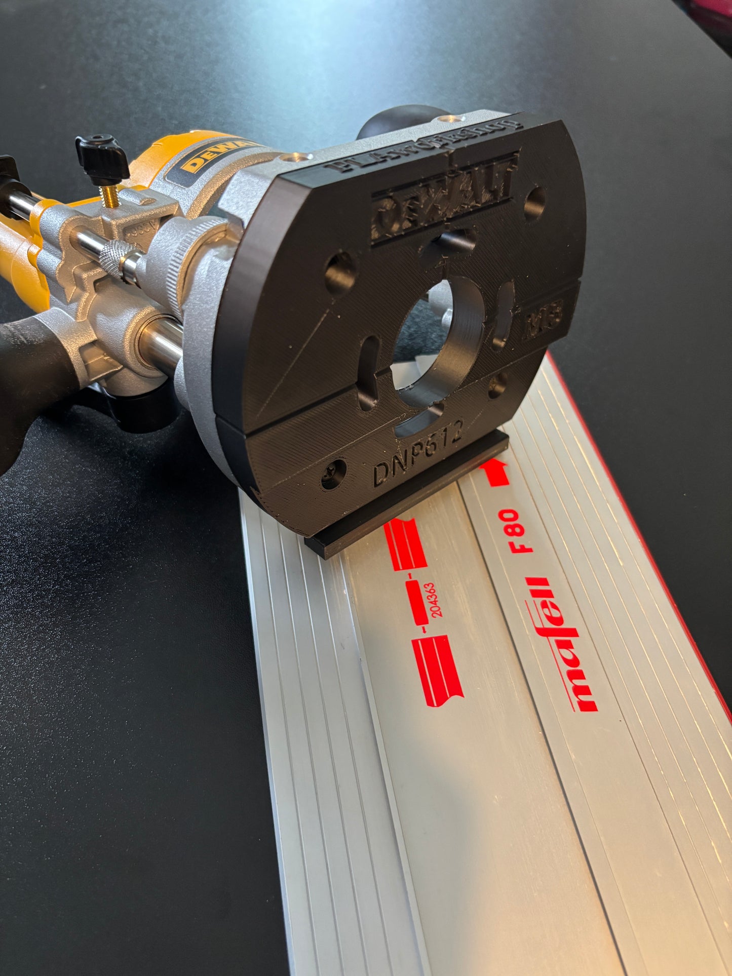 Dewalt DNP612 Router Plunge Base Adaptor for Guide Rail to fit Mafell Guide Track/Rail