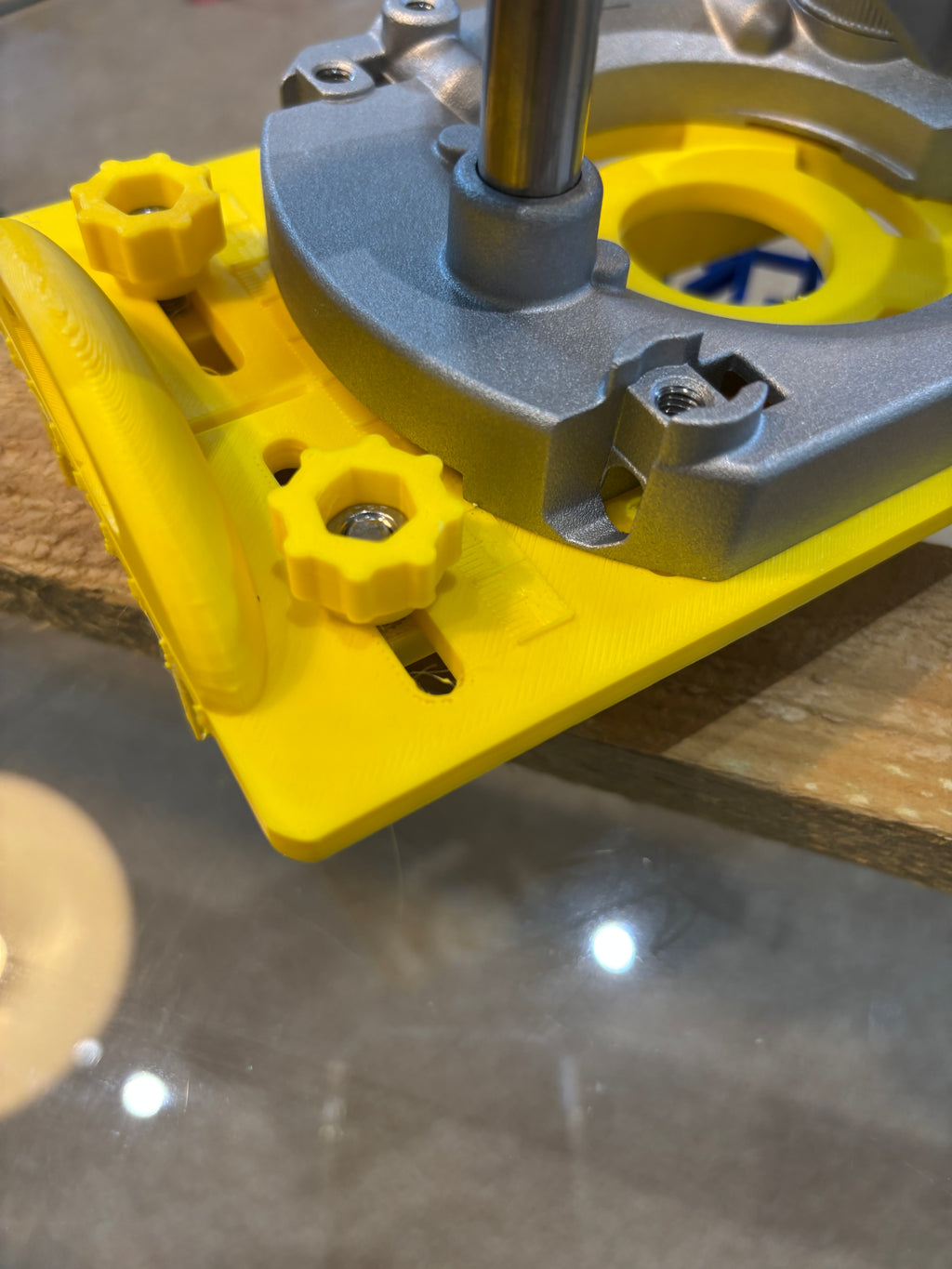 Dewalt DNP612 / DCW600 / DCW611 Router Plunge Base Jig for making mortises / slot mortises / grooves
