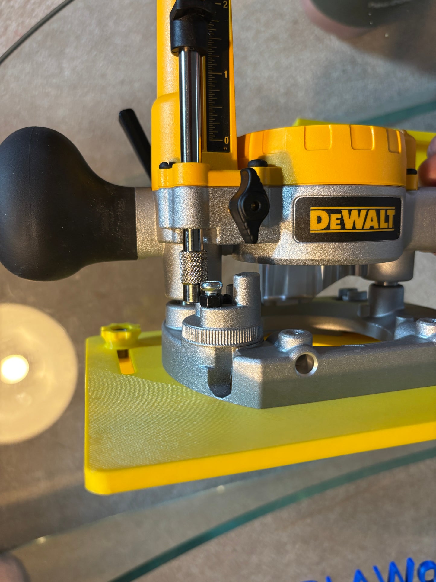 TOOLAX Mini Bench Top Router Table with Angle/Fence Guide fits Dewalt Routers DCW600 DWP611 via DNP612 Plunge Base