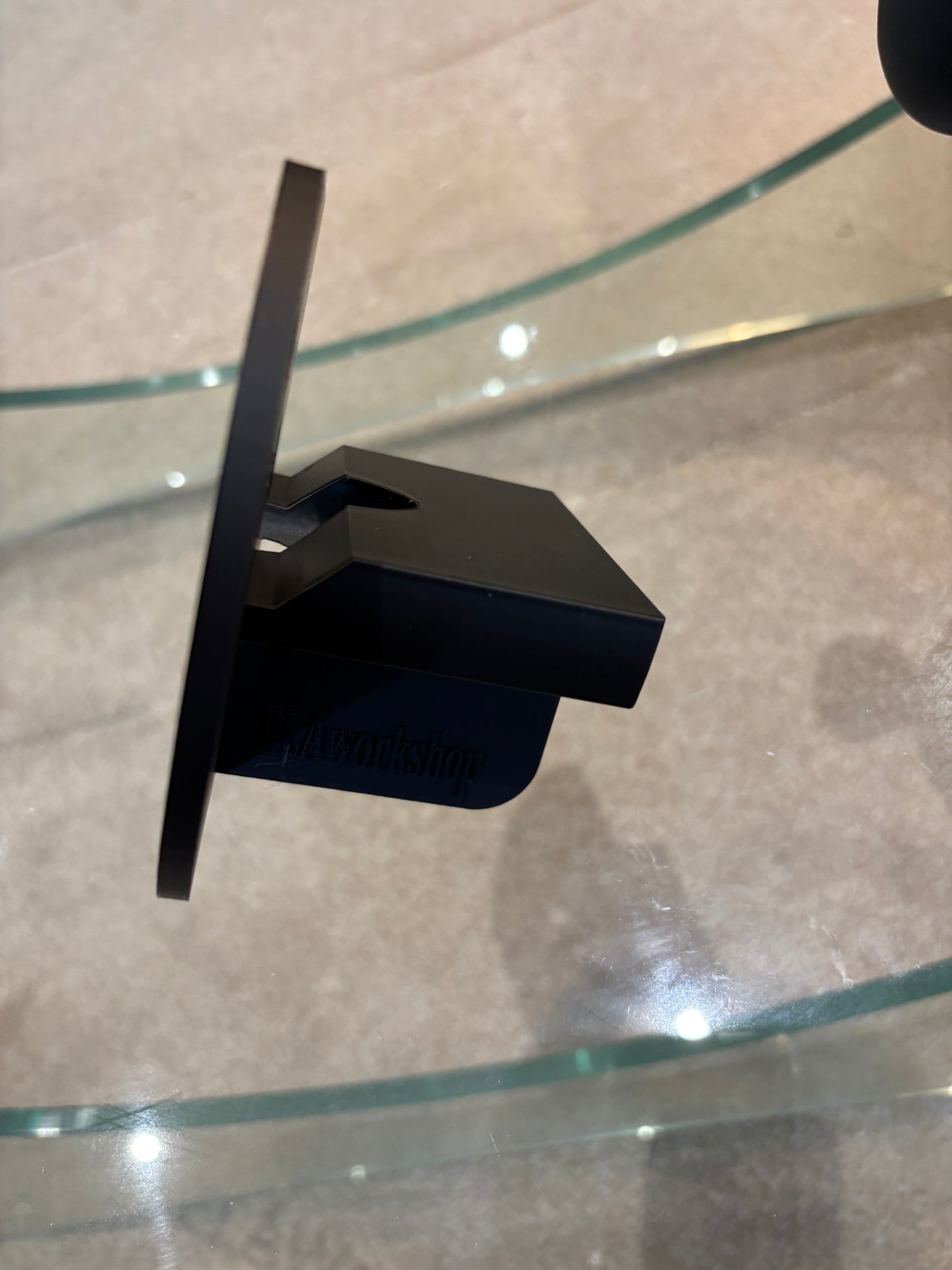 Dewalt DCW600 DWP611 Edge banding attachment in combination with the DNP612 Plunge Base Type 1