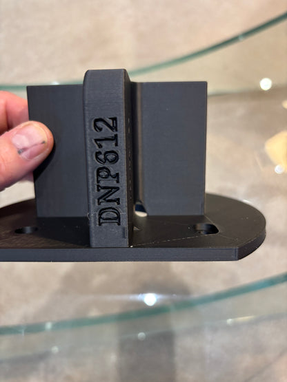 Dewalt DCW600 DWP611 Edge banding attachment in combination with the DNP612 Plunge Base Type 1